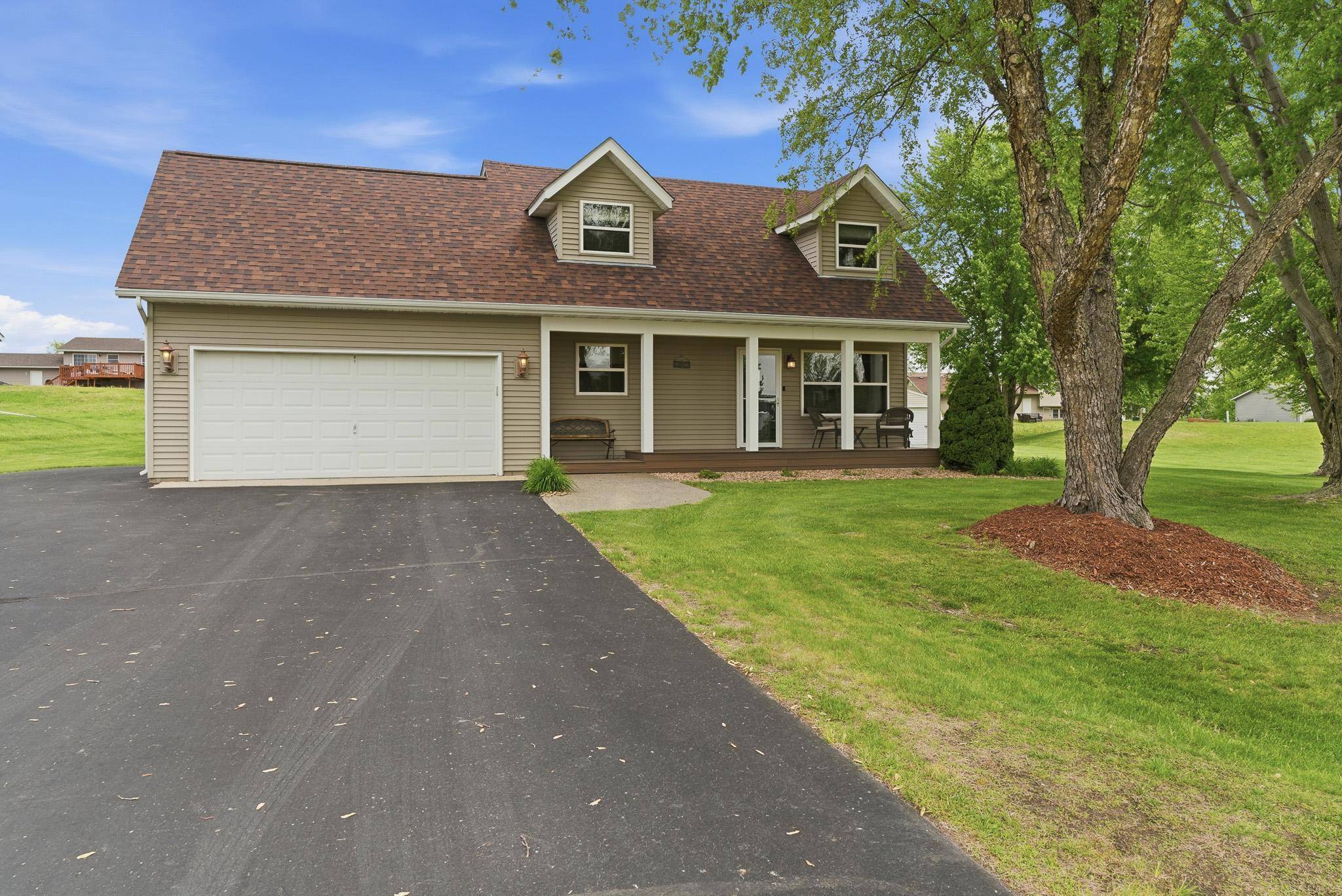 4488 Roberds Lake TRL, Faribault, MN 55021