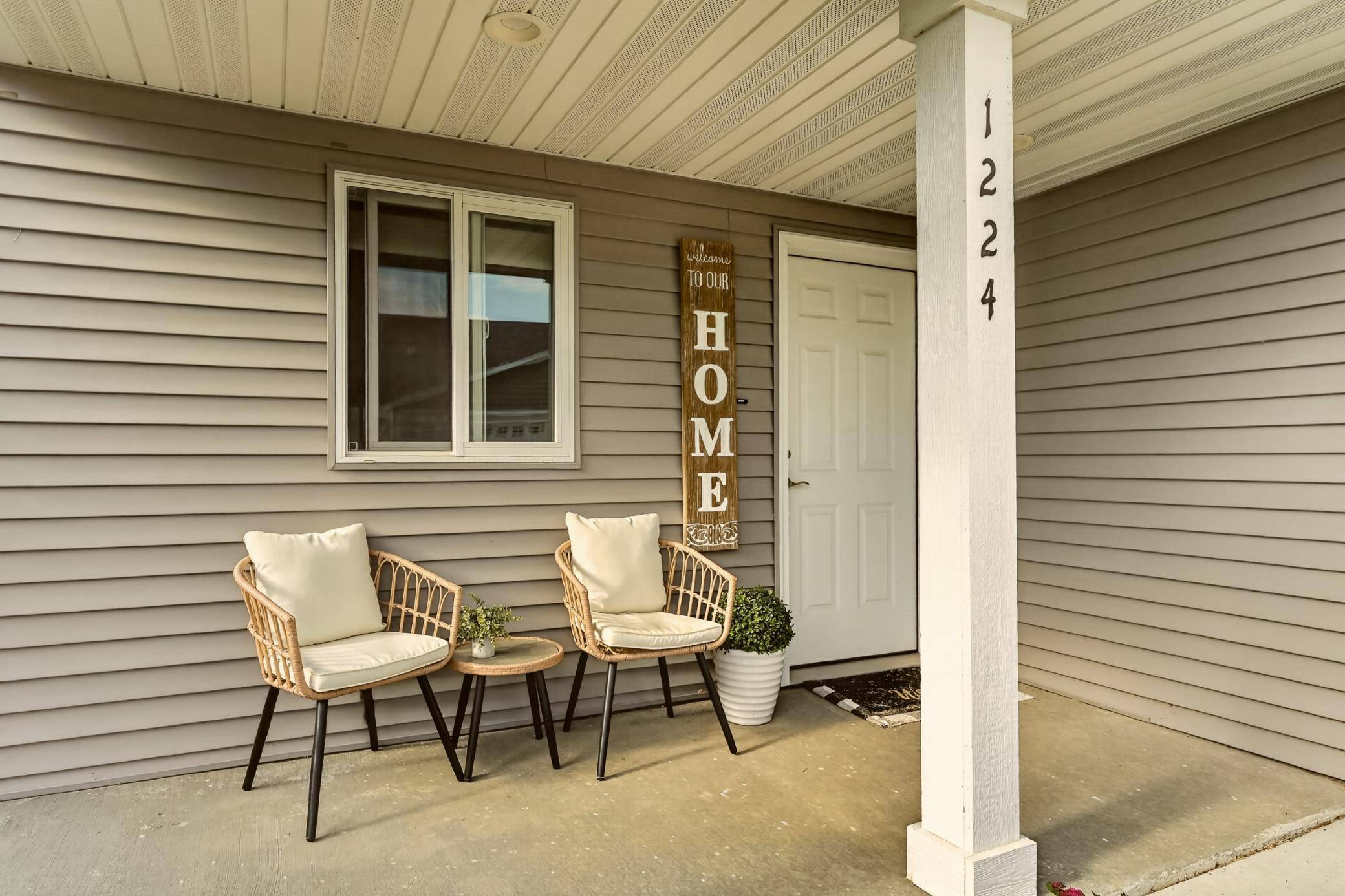 1224 Sundance CT NE, Byron, MN 55920