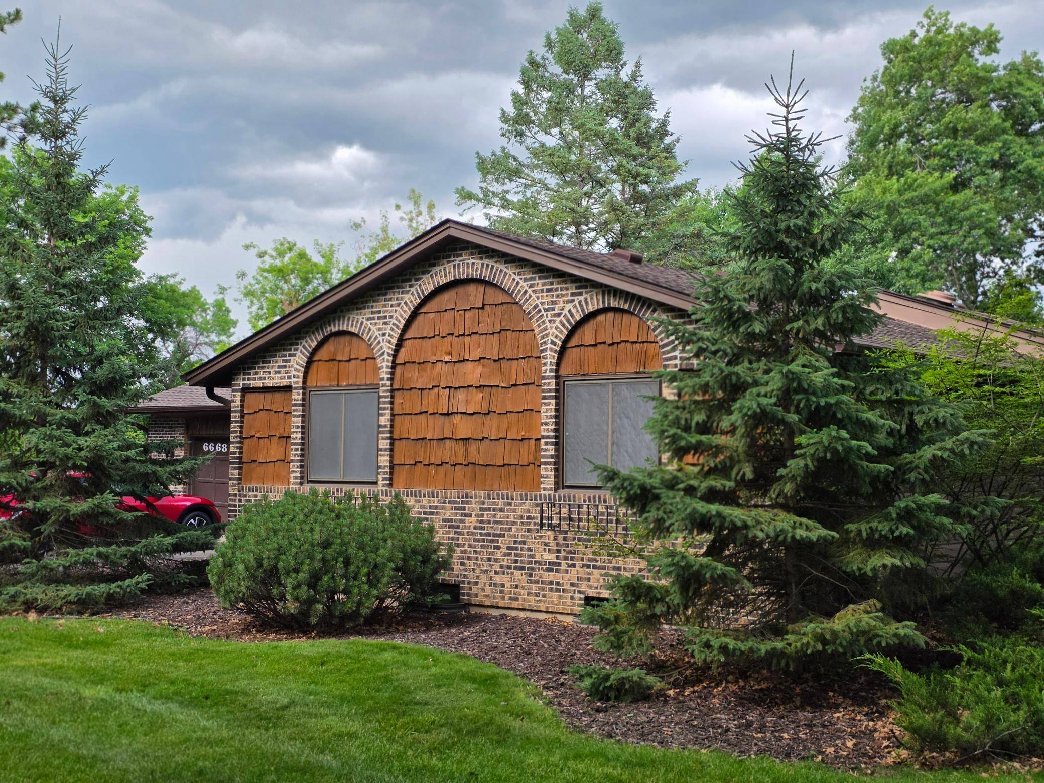 6668 Rustic RD SE, Prior Lake, MN 55372