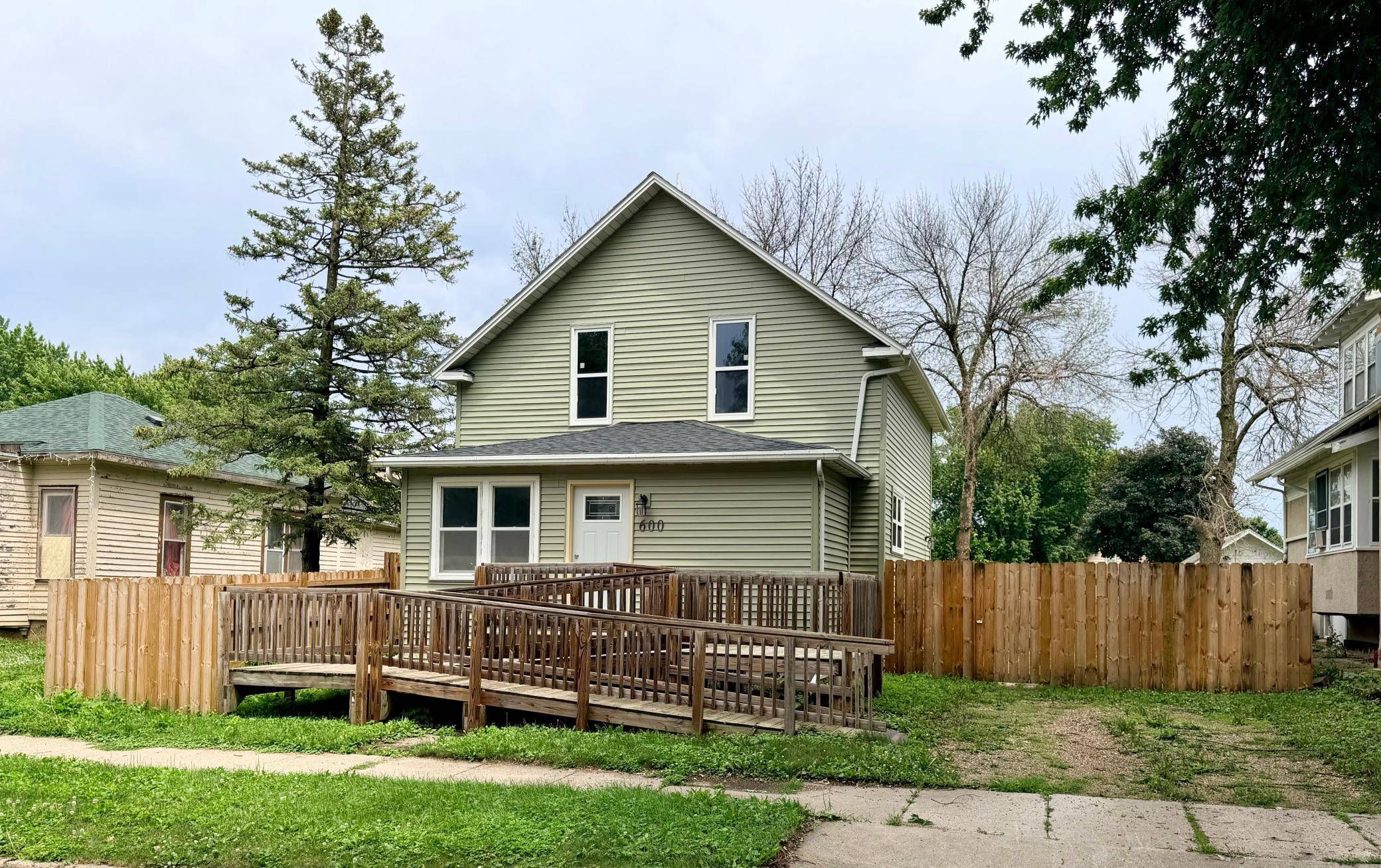 600 Strait AVE, Worthington, MN 56187