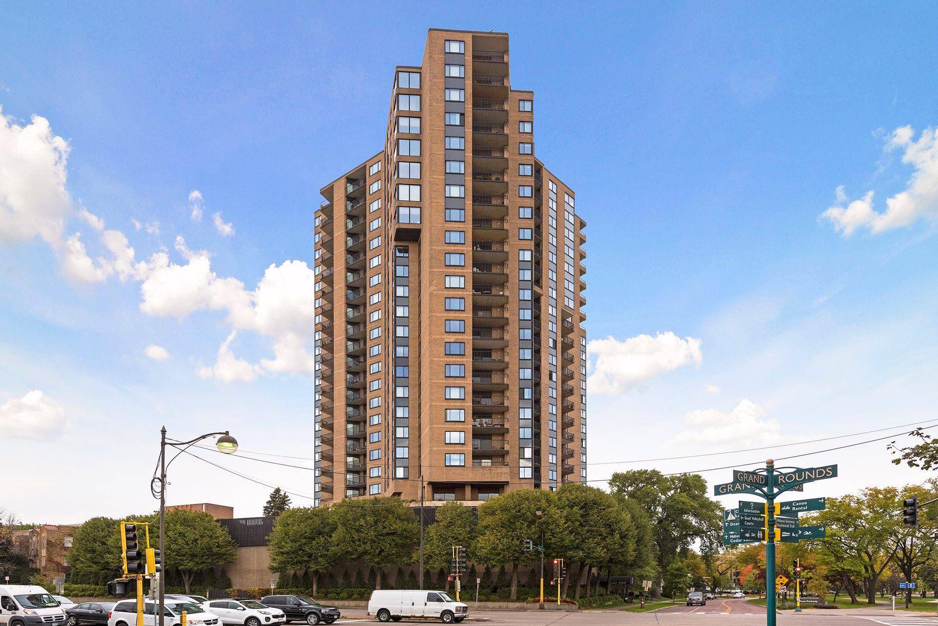 2950 Dean Pkwy #1902, Minneapolis, MN 55416