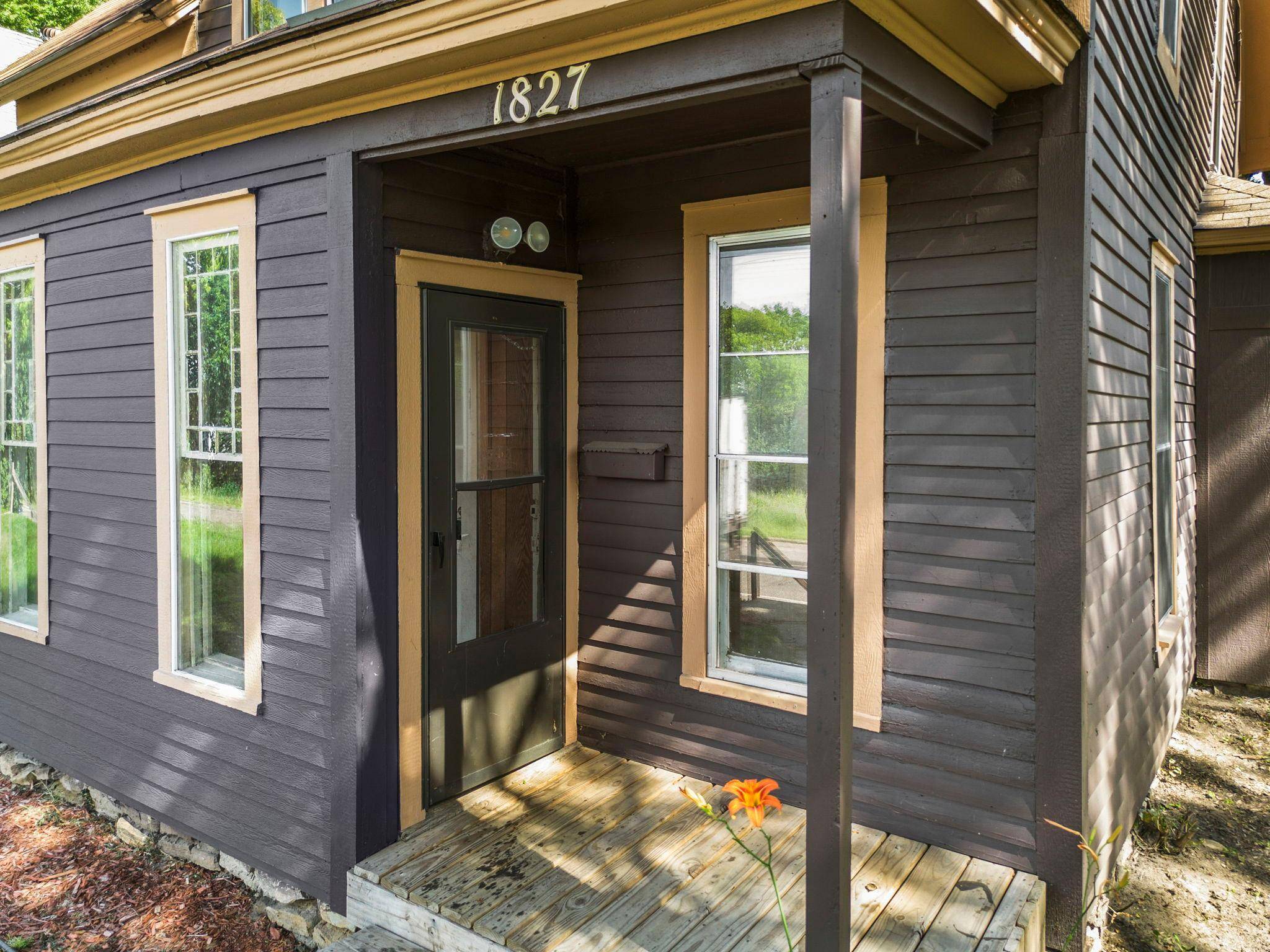 1827-1829 Saint Anthony AVE, Saint Paul, MN 55104