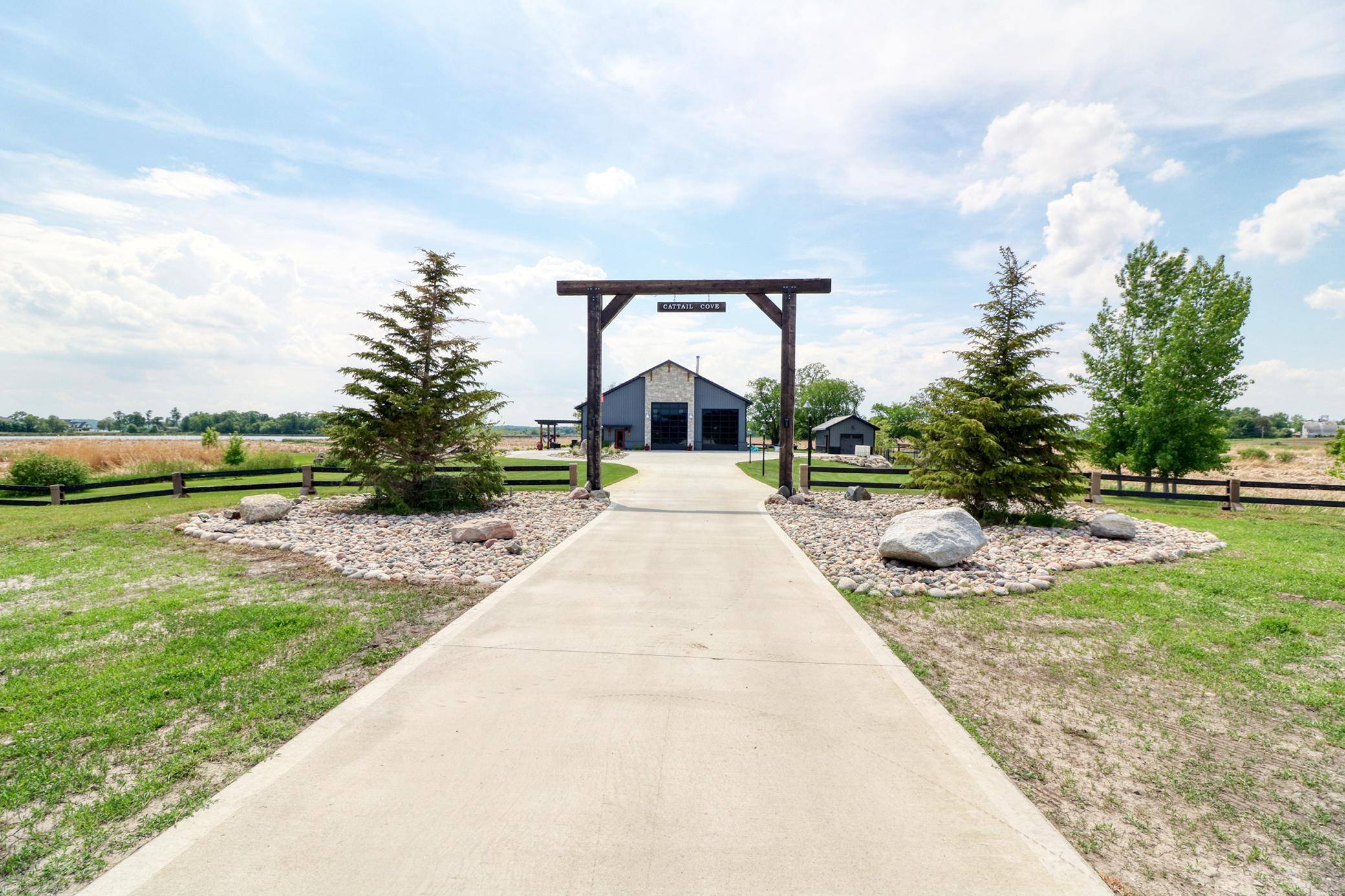 24086 Bass Harbor TRL, Pelican Rapids, MN 56572