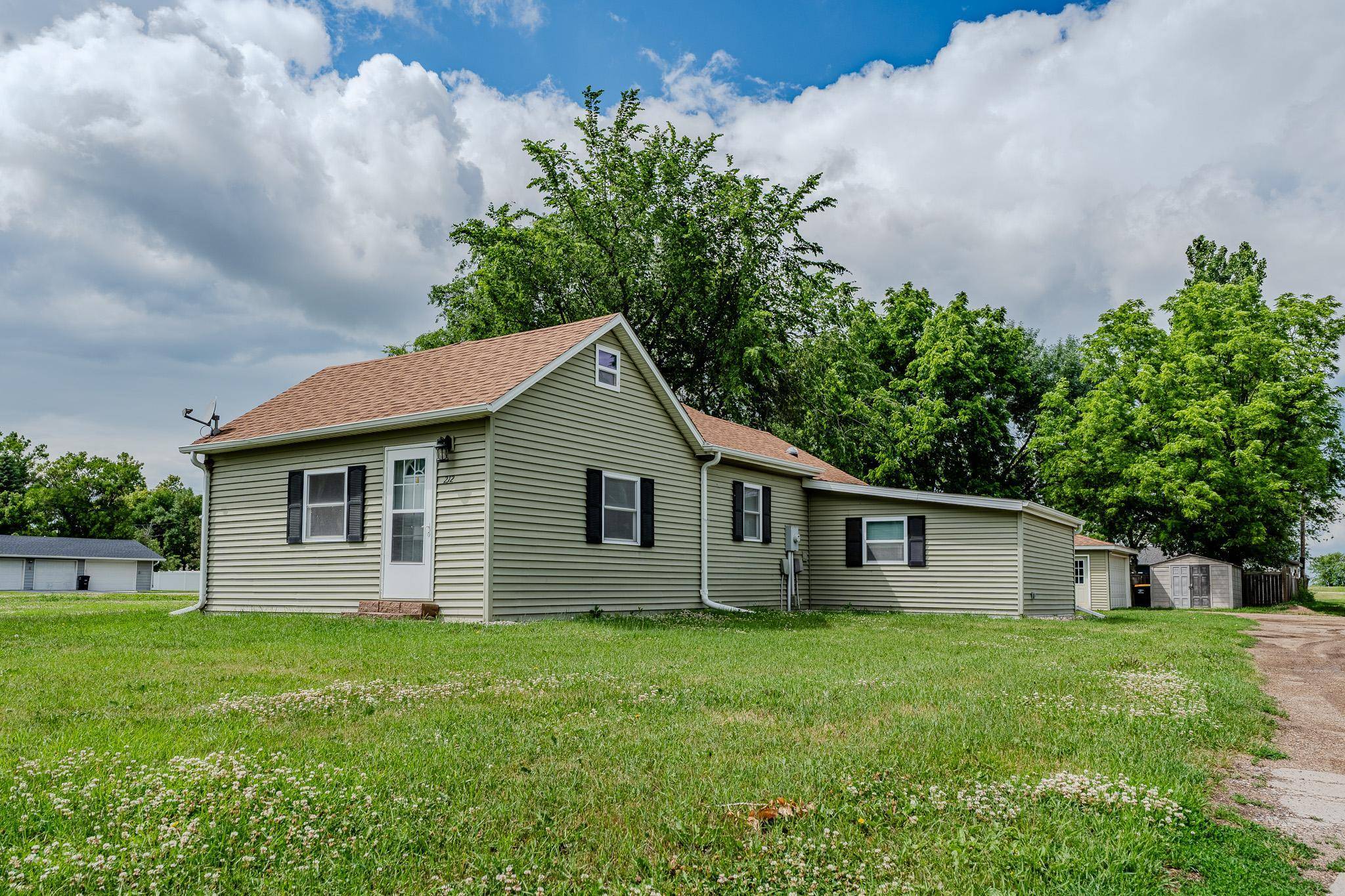 212 3rd ST N, Casselton, ND 58012