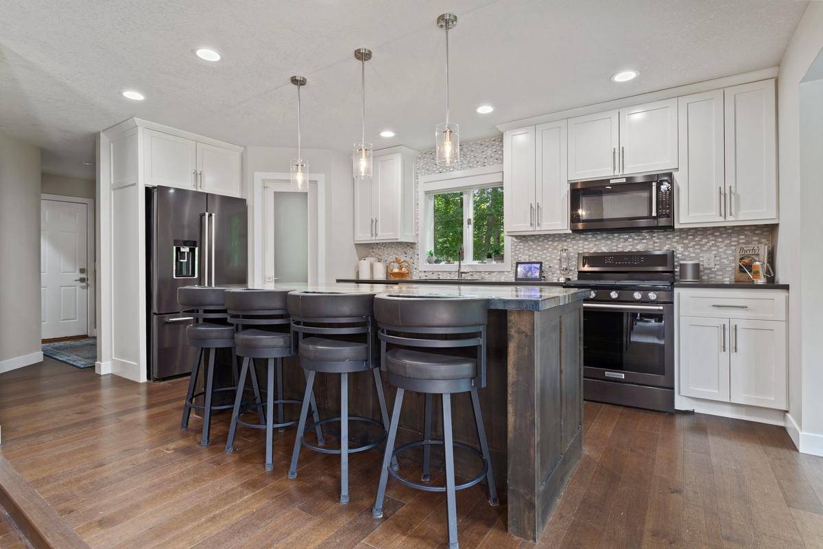 2564 Bunker Lake BLVD NE, Andover, MN 55304