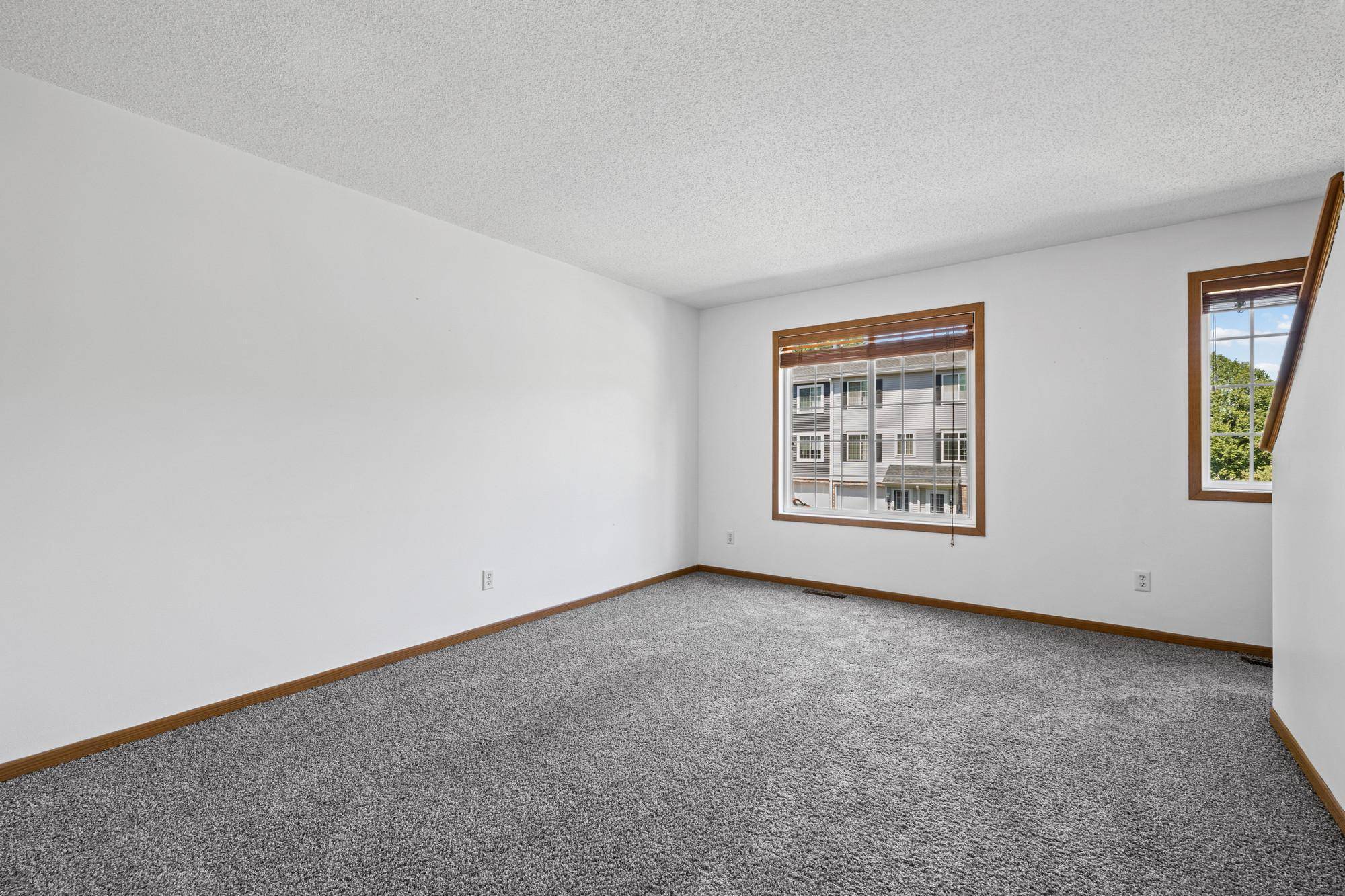 15537 Foghorn LN #45, Apple Valley, MN 55124