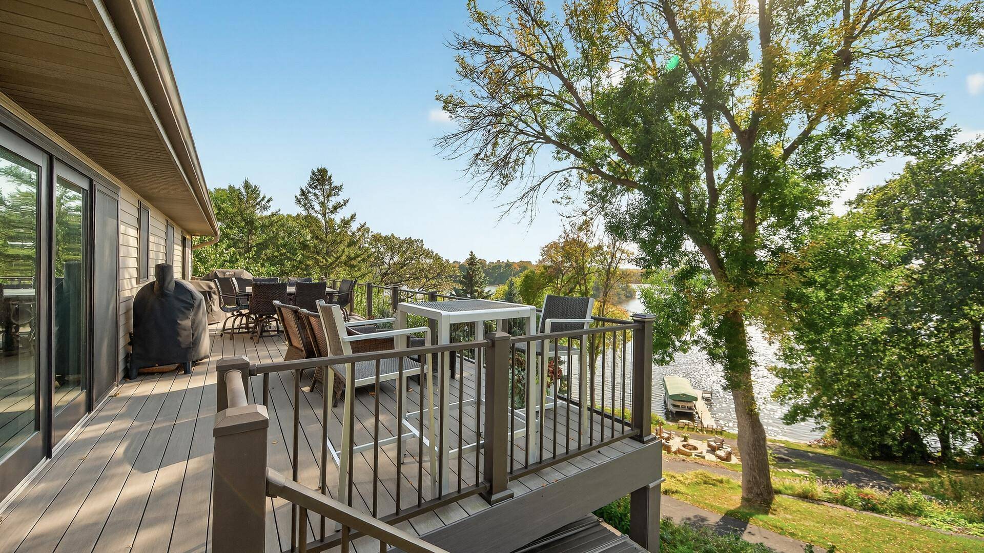 15601 Highland AVE NW, Prior Lake, MN 55372