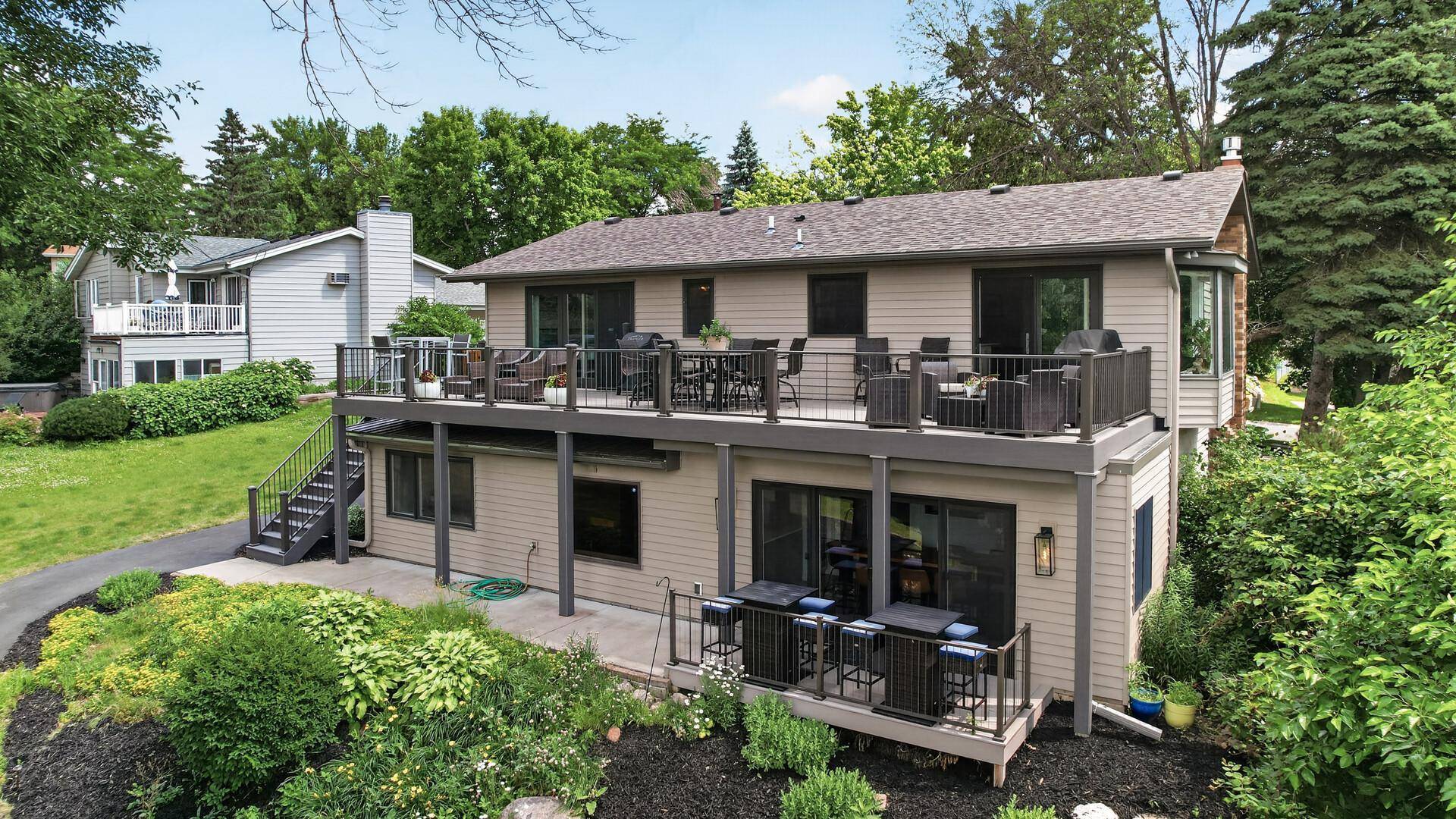 15601 Highland AVE NW, Prior Lake, MN 55372