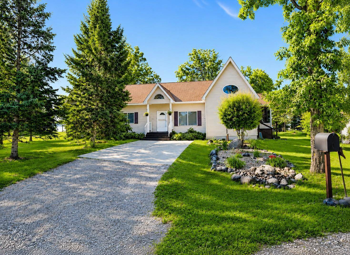 2282 71st ST, Luck, WI 54853