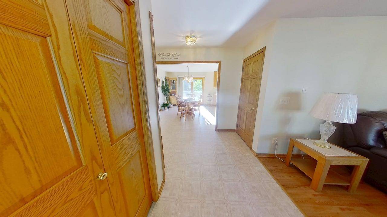 401 S Bruce ST S, Marshall, MN 56258