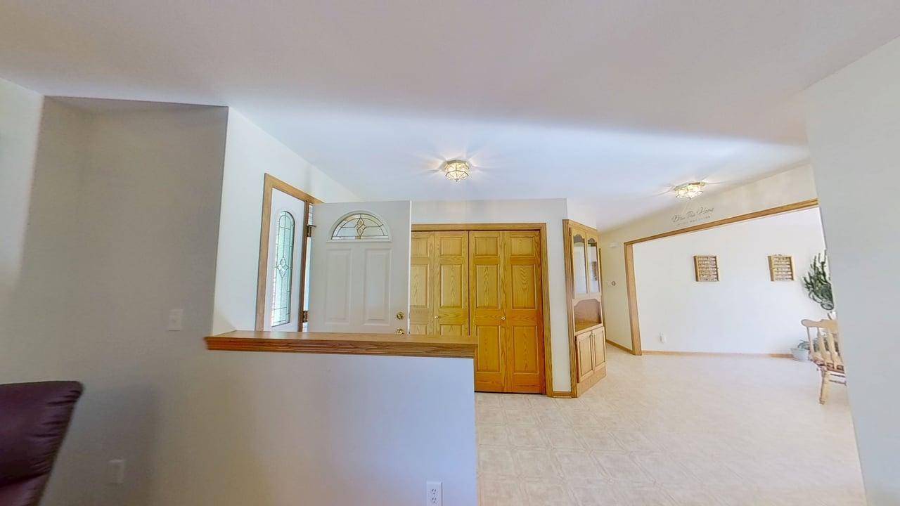 401 S Bruce ST S, Marshall, MN 56258