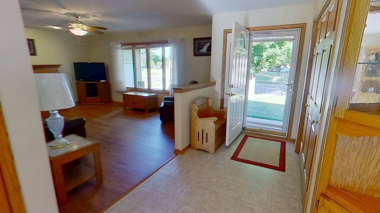 401 S Bruce ST S, Marshall, MN 56258