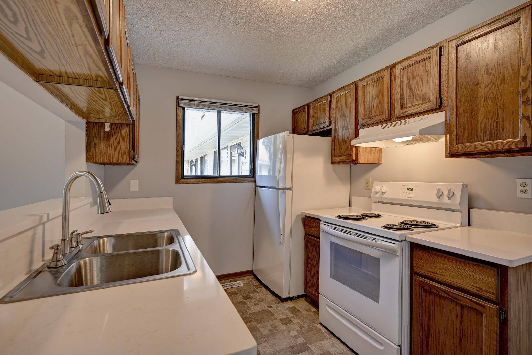 2602 Brookdale LN, Brooklyn Park, MN 55444