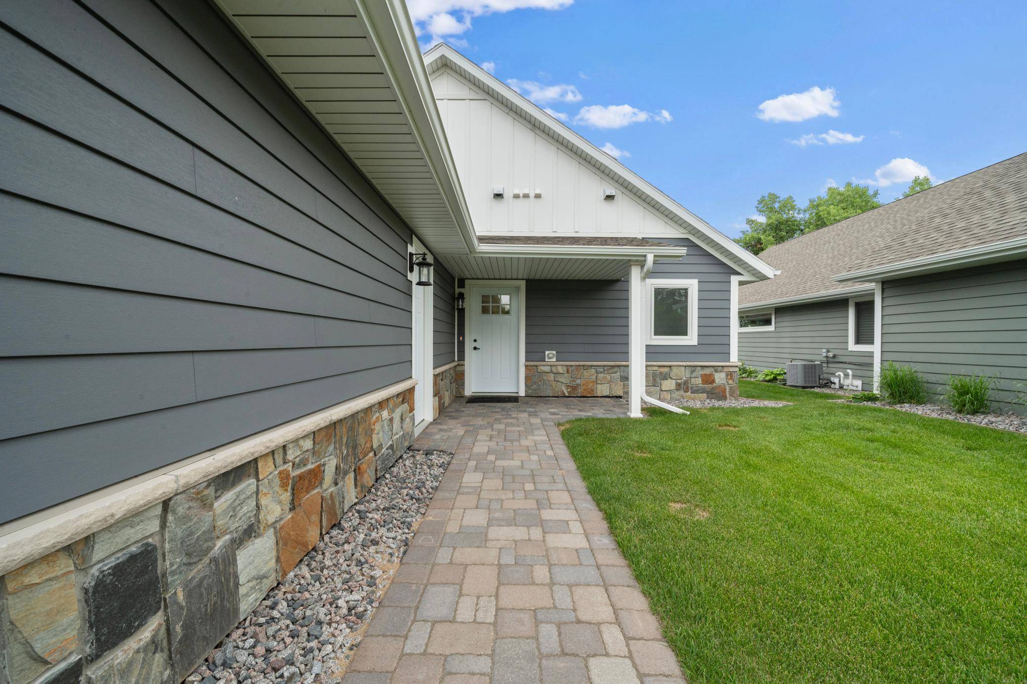 1515 Geneva RD NE, Alexandria, MN 56308