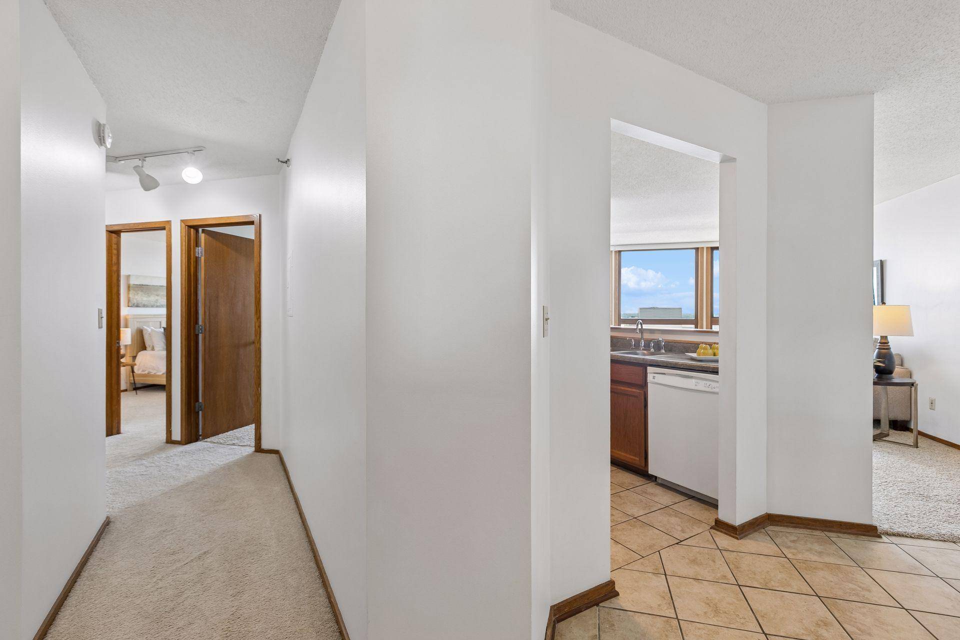 433 S 7th ST #2020, Minneapolis, MN 55415