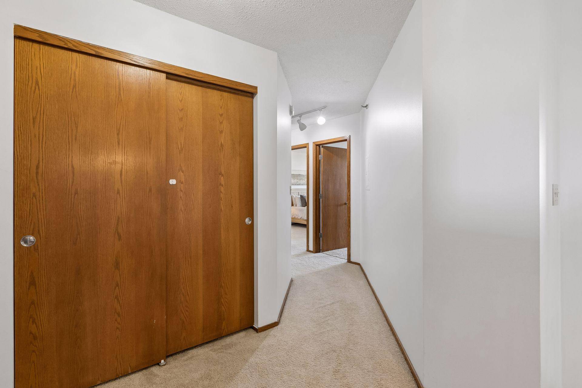 433 S 7th ST #2020, Minneapolis, MN 55415