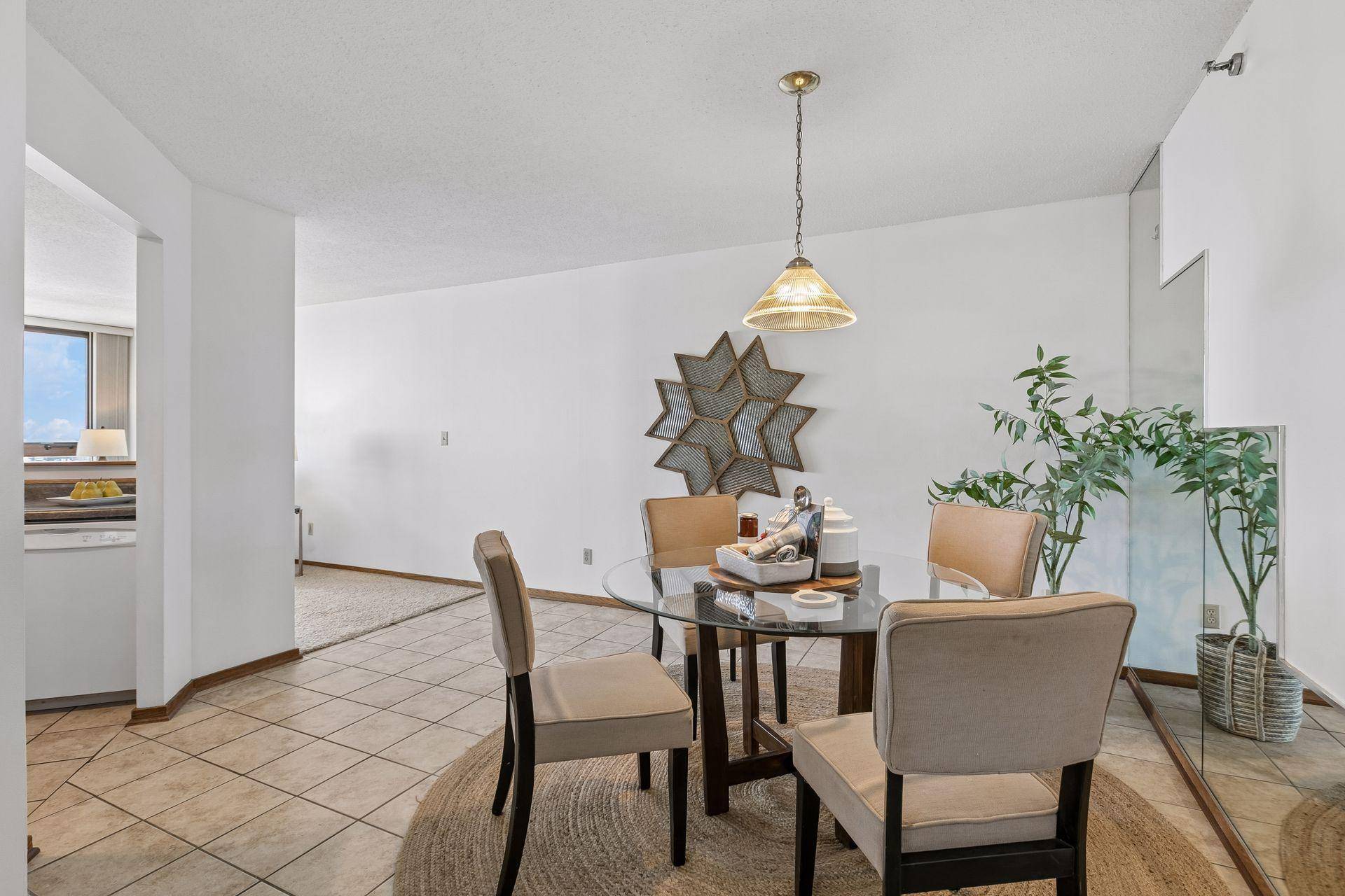 433 S 7th ST #2020, Minneapolis, MN 55415