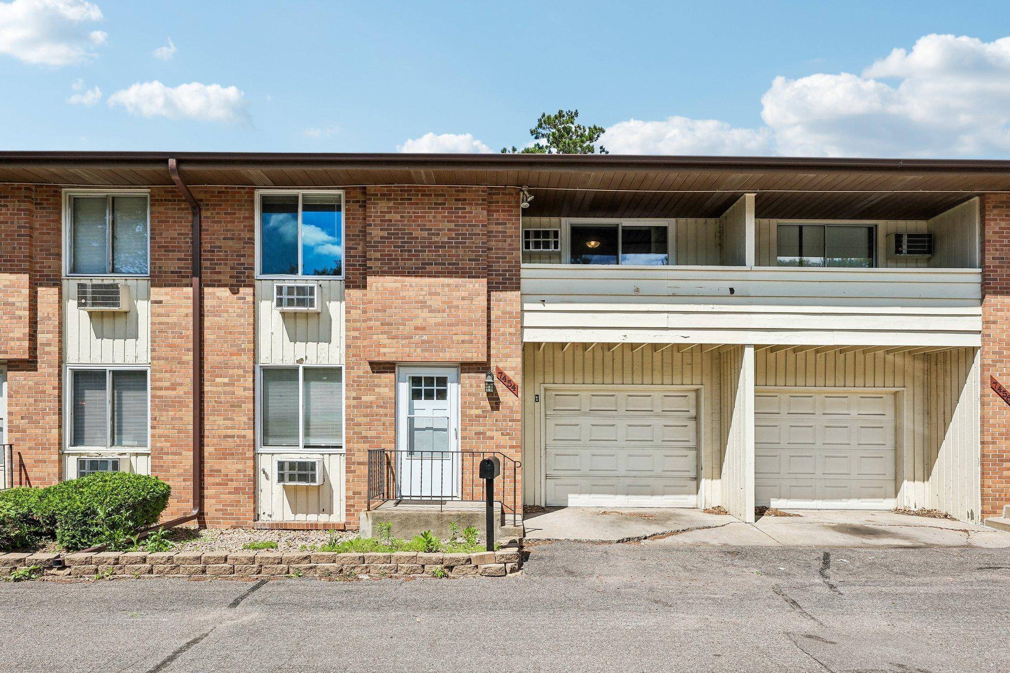 7454 Olson Memorial HWY, Golden Valley, MN 55427