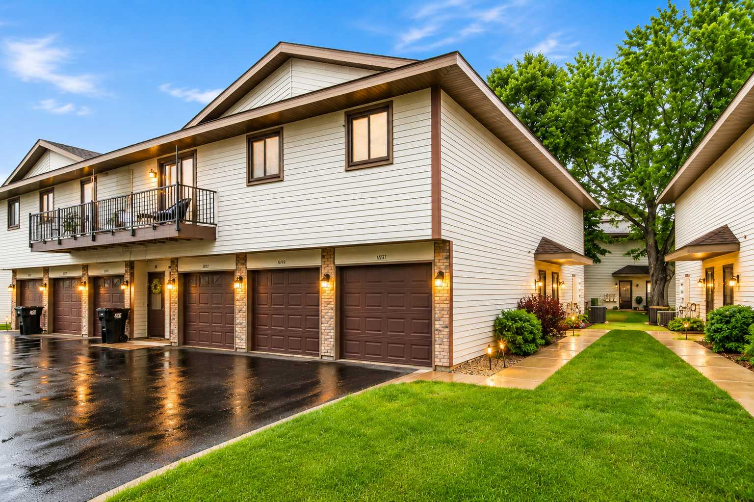 11137 Edgewood CIR N, Champlin, MN 55316