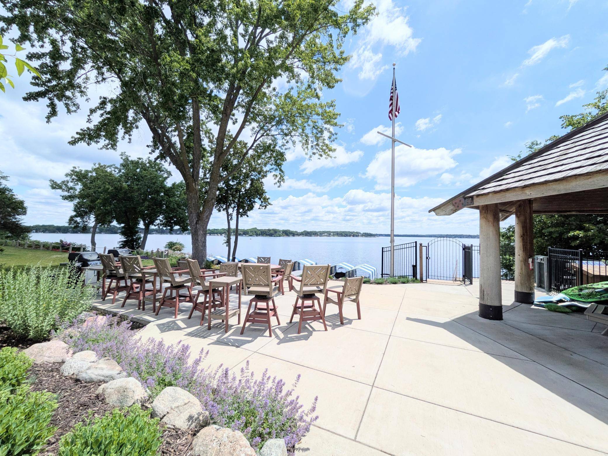 4387 Wilshire BLVD #106, Mound, MN 55364