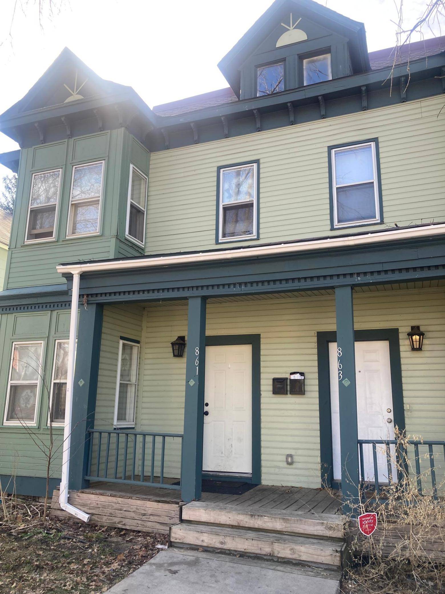 861 Burr ST, Saint Paul, MN 55130