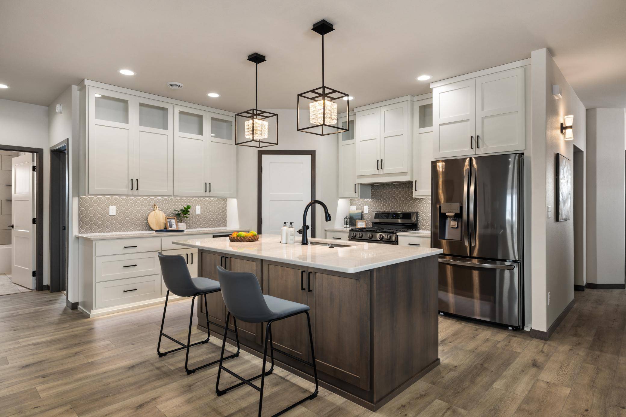 927 Maple ST, Kindred, ND 58051