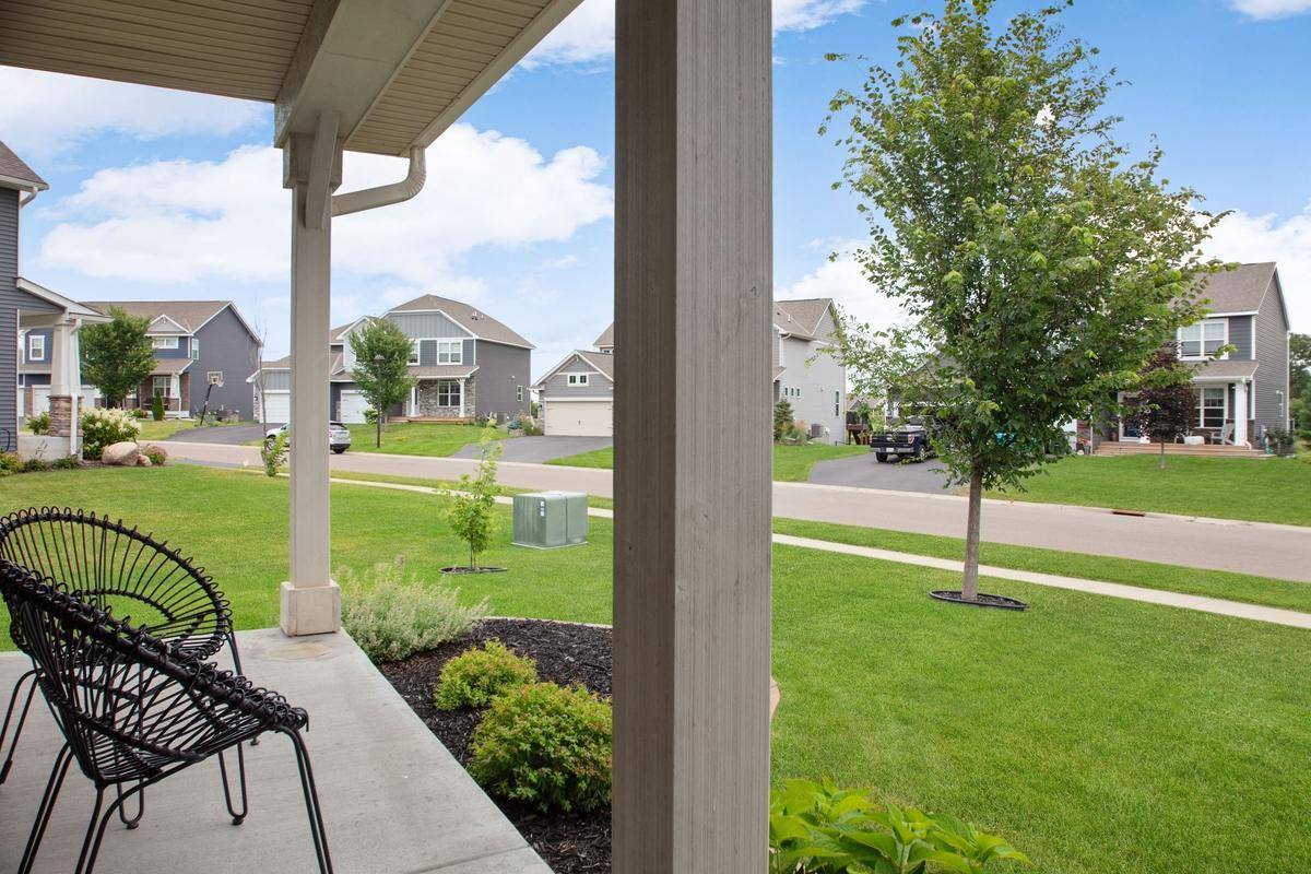 8622 Platinum CV, Woodbury, MN 55129
