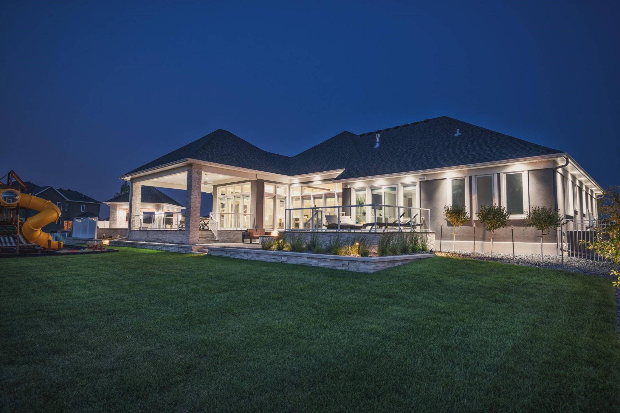 992 Mulberry LN, West Fargo, ND 58078