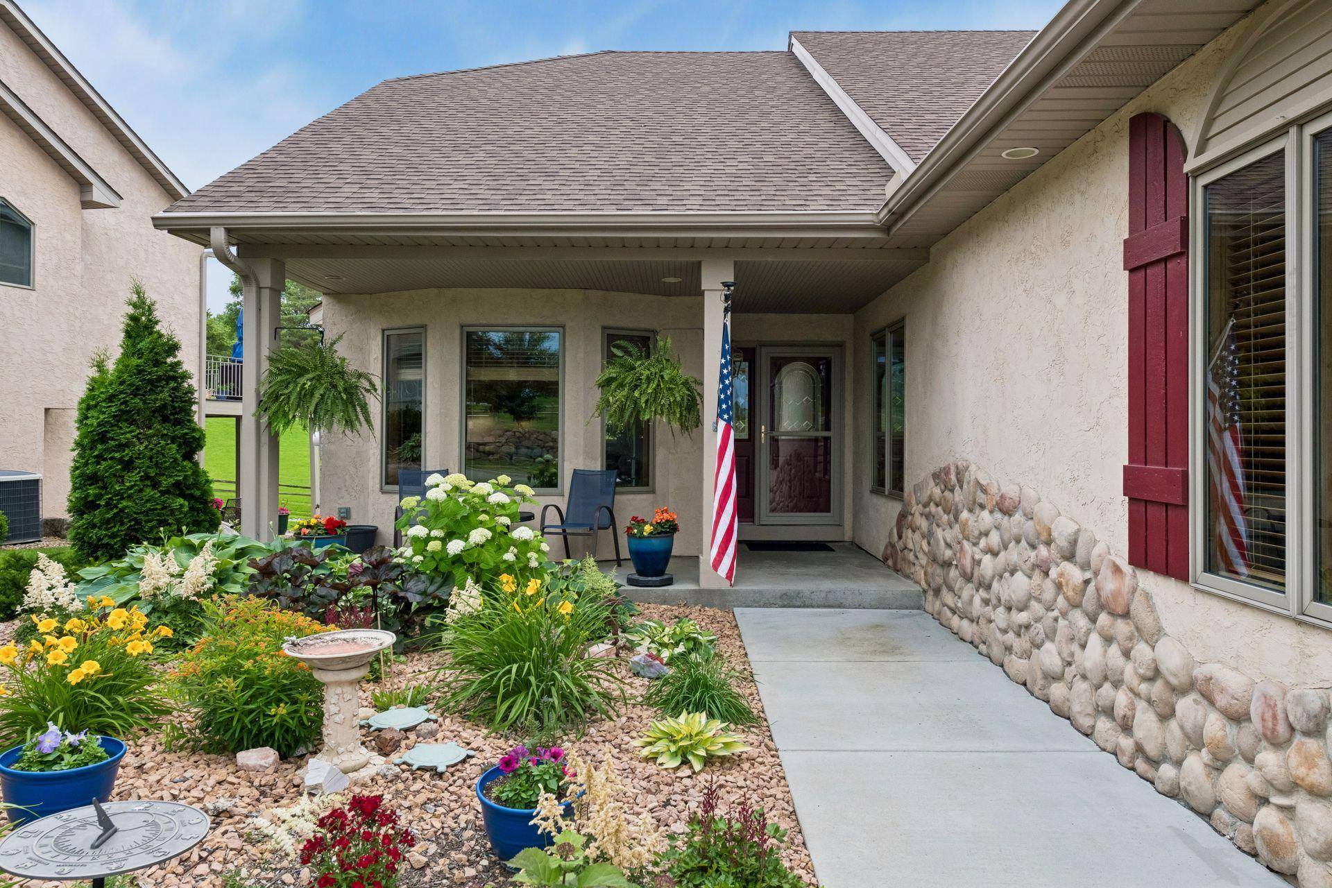 8732 Wedgemere DR, Victoria, MN 55386