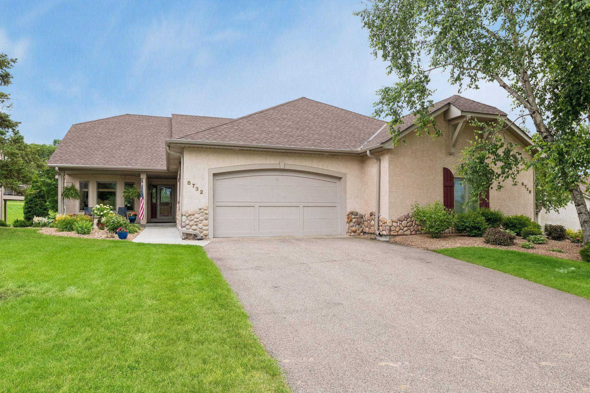 8732 Wedgemere DR, Victoria, MN 55386