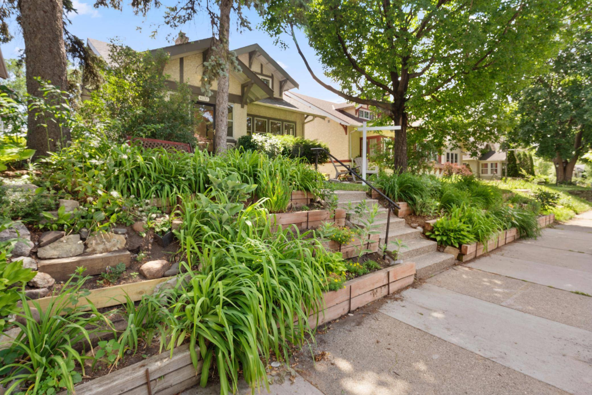 4137 Columbus AVE S, Minneapolis, MN 55407
