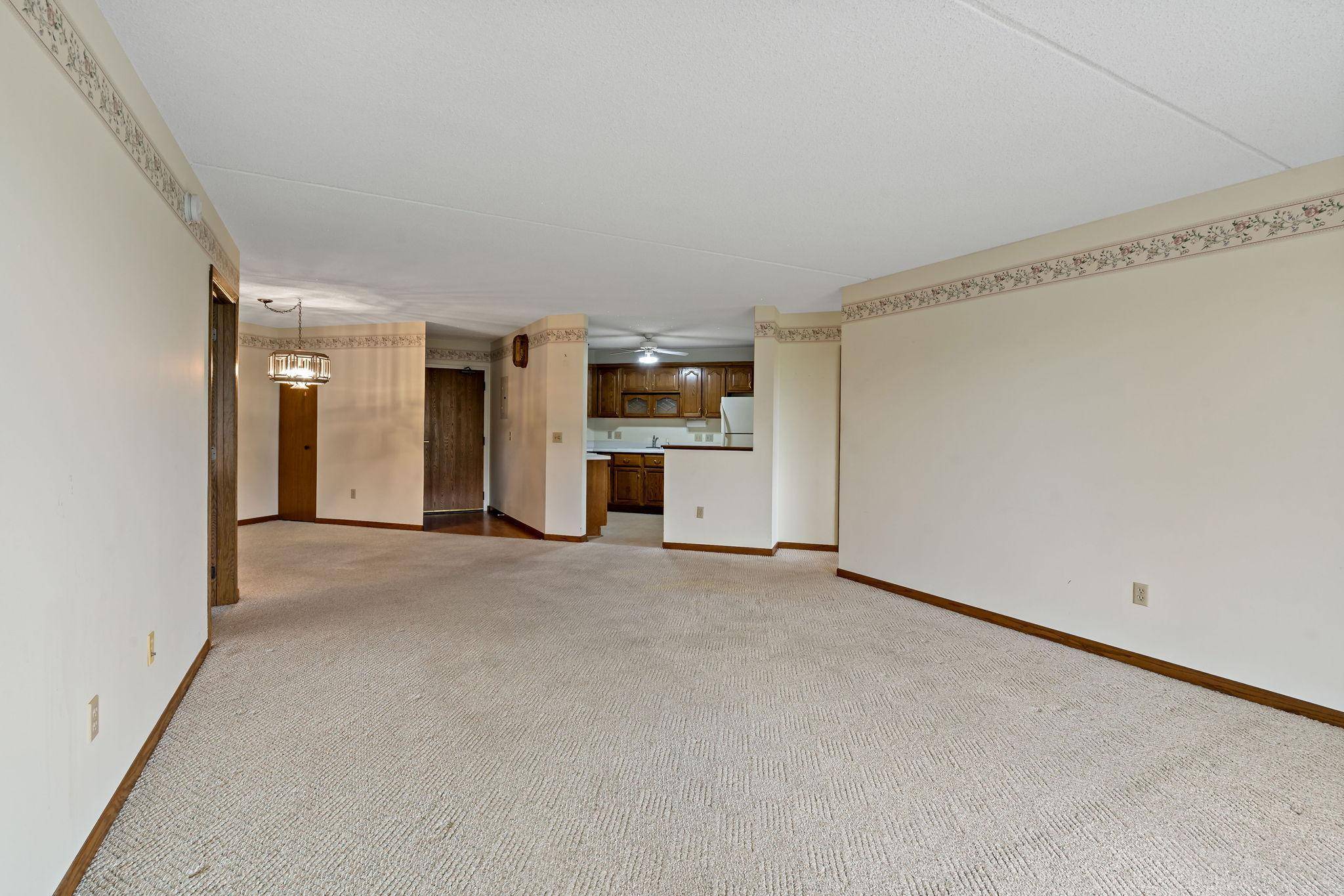 2601 Kenzie TER #315, Saint Anthony, MN 55418