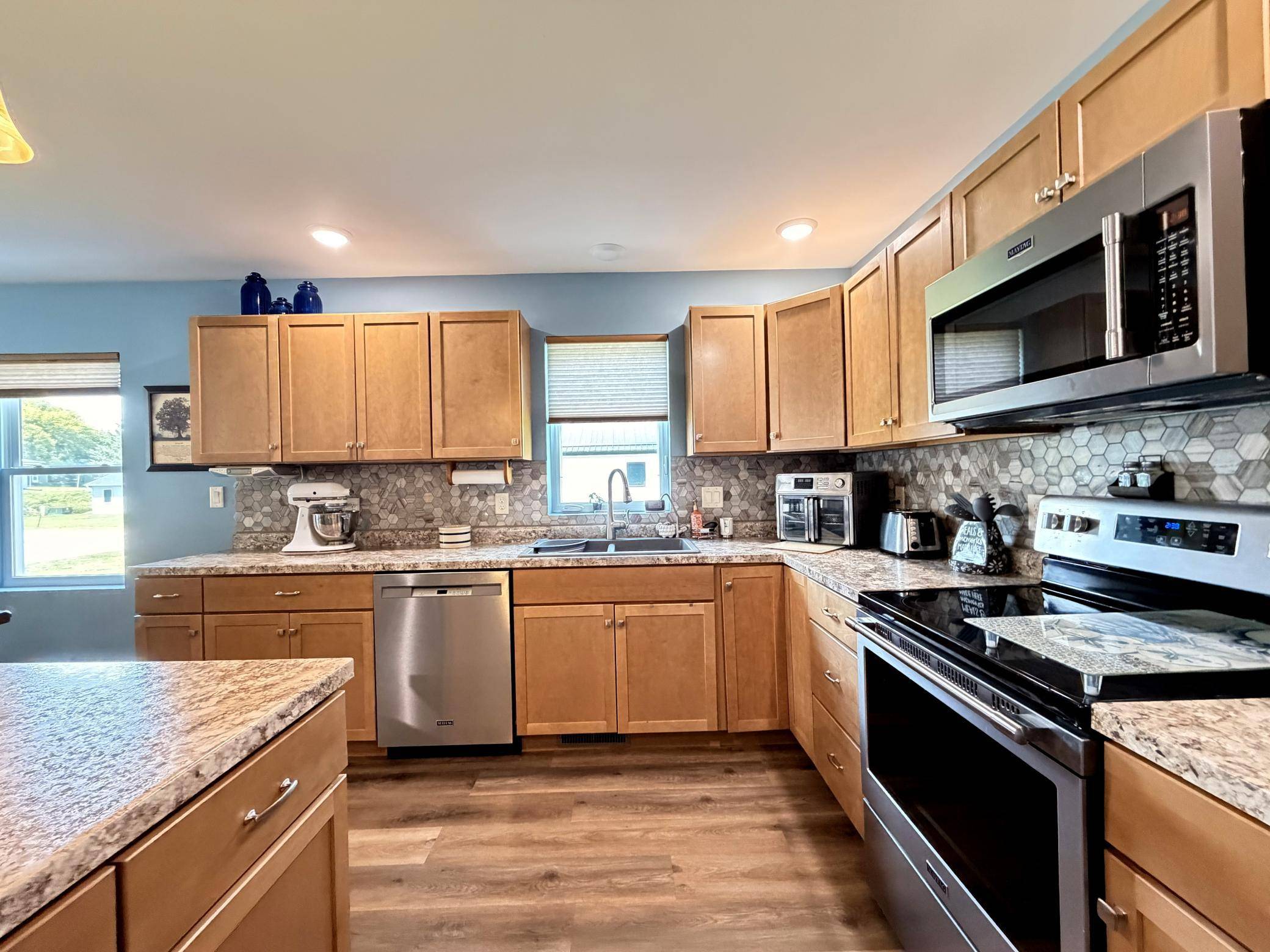 1903 Bud RD, Windom, MN 56101