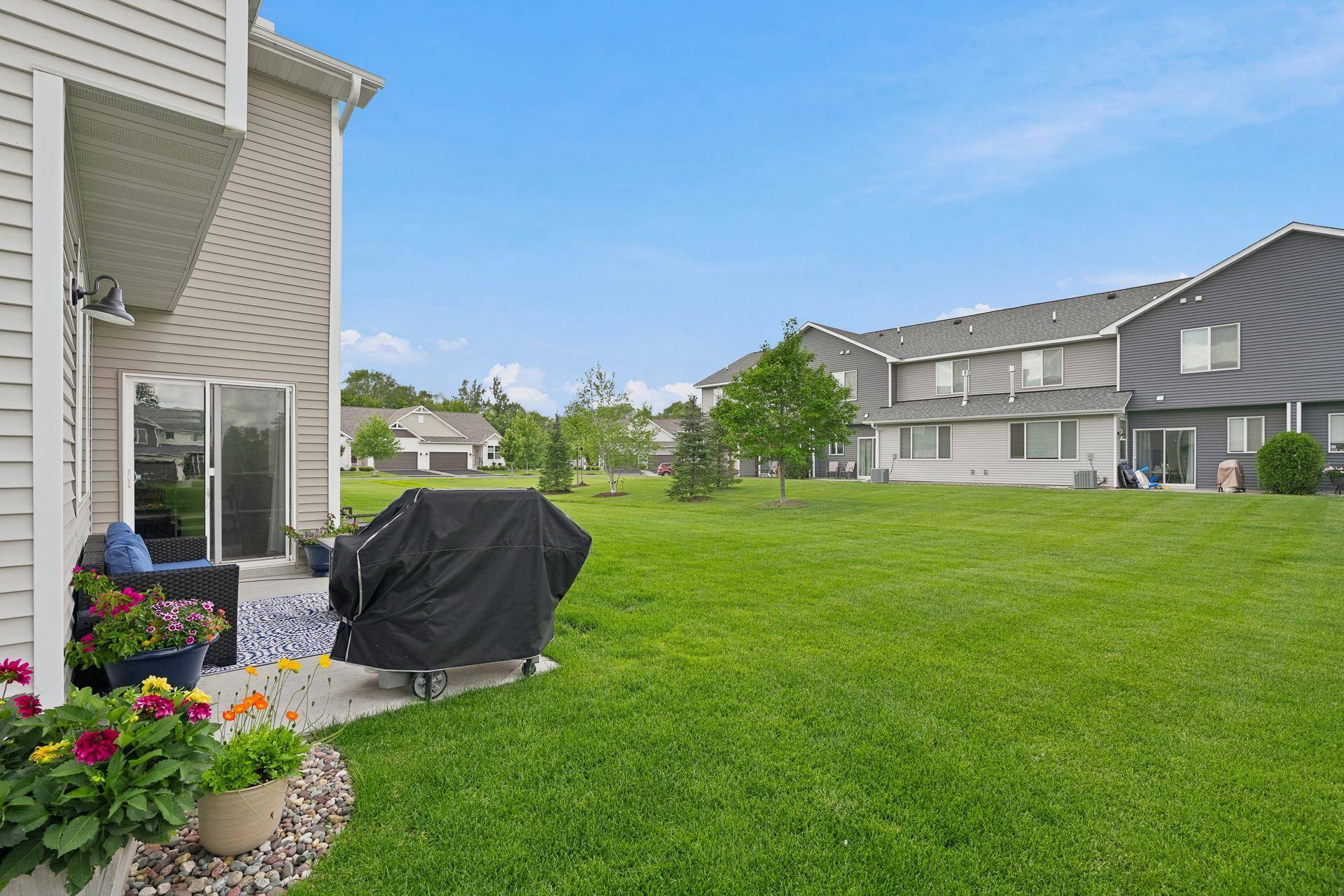 1723 Southpoint LN, Hudson, WI 54016