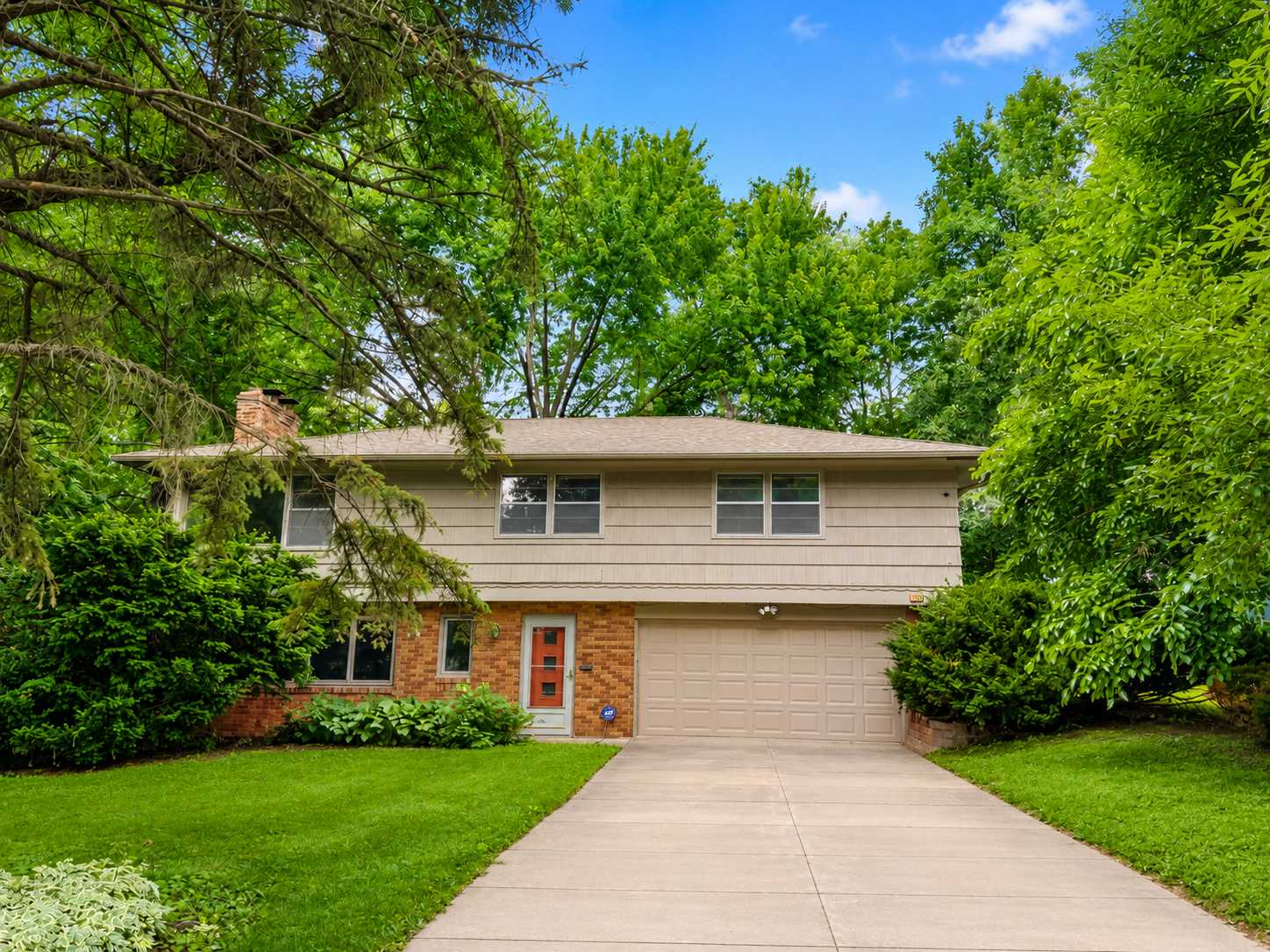 5104 Abercrombie, Edina, MN 55439