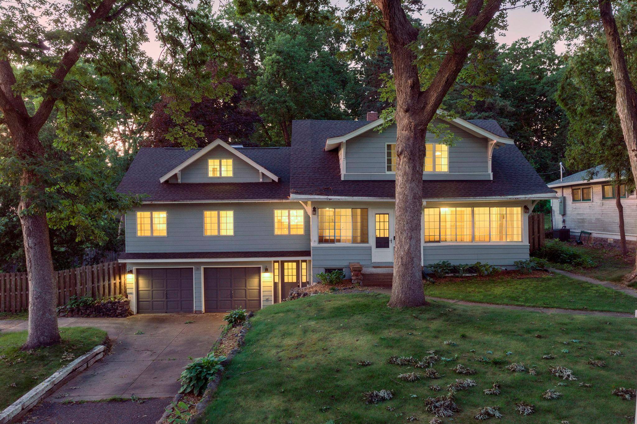 71 Fir ST, Mahtomedi, MN 55115