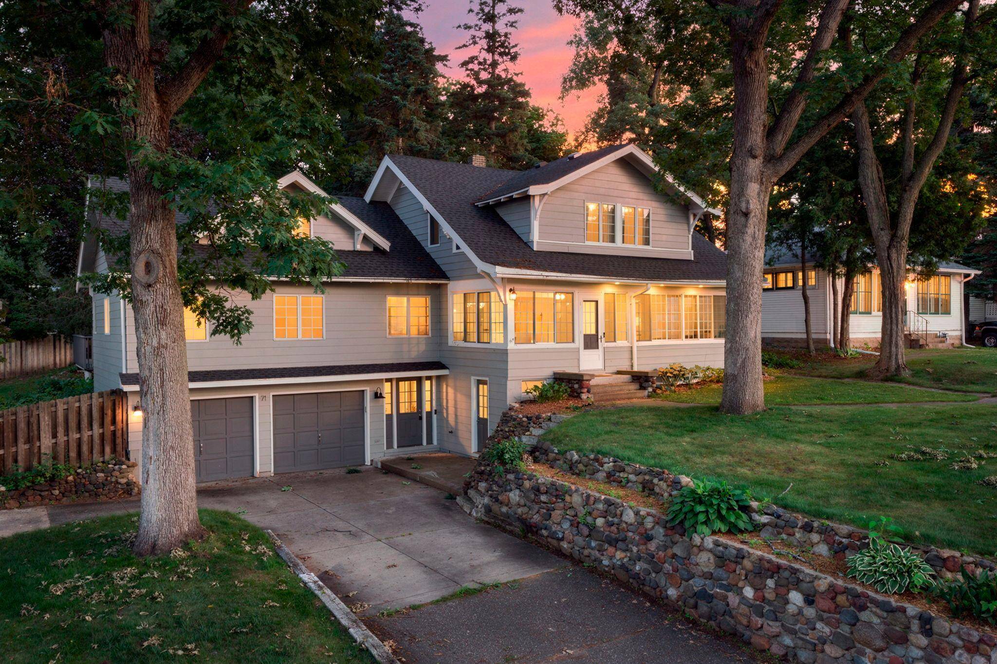 71 Fir ST, Mahtomedi, MN 55115