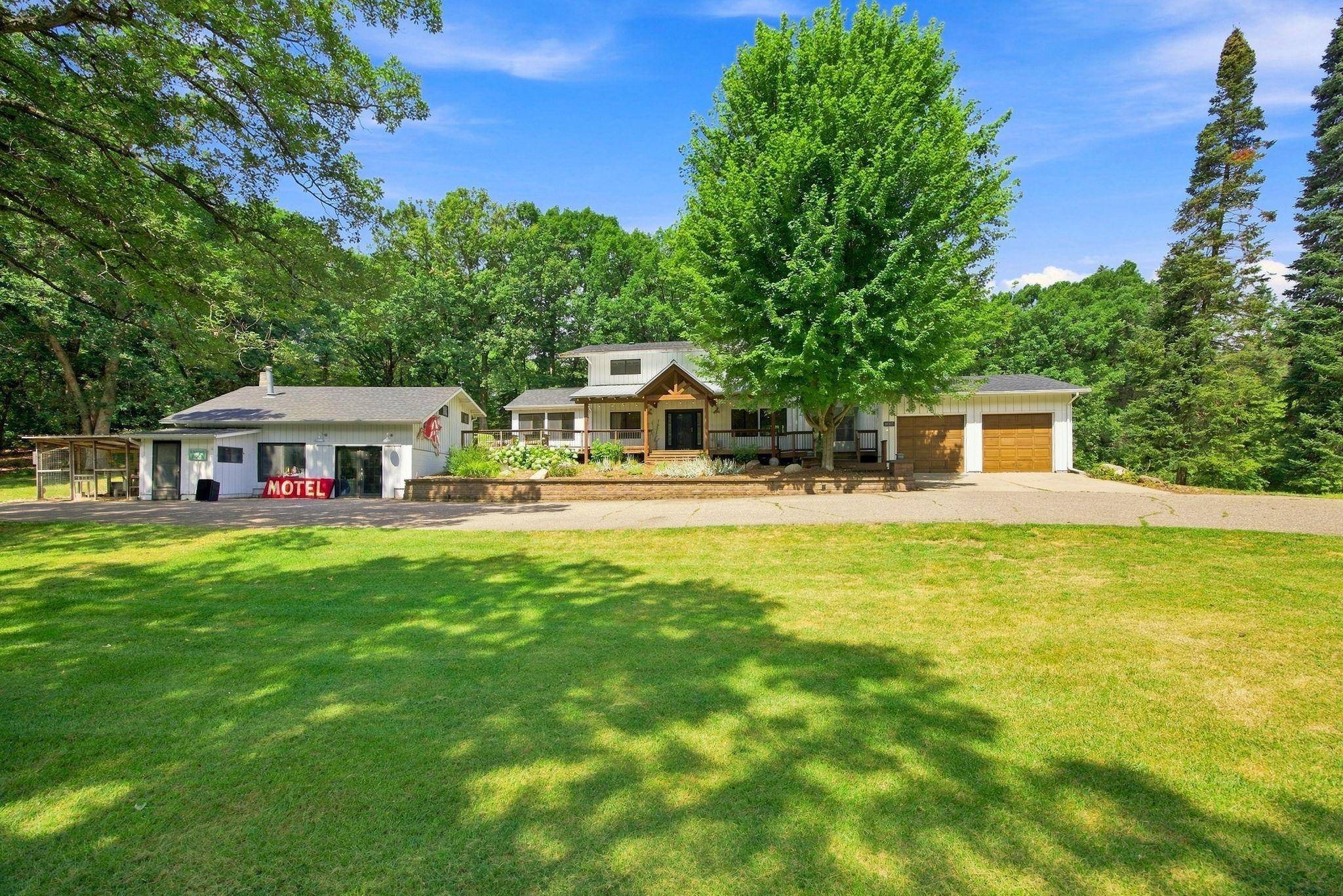 4065 McAndrews RD, Rosemount, MN 55068