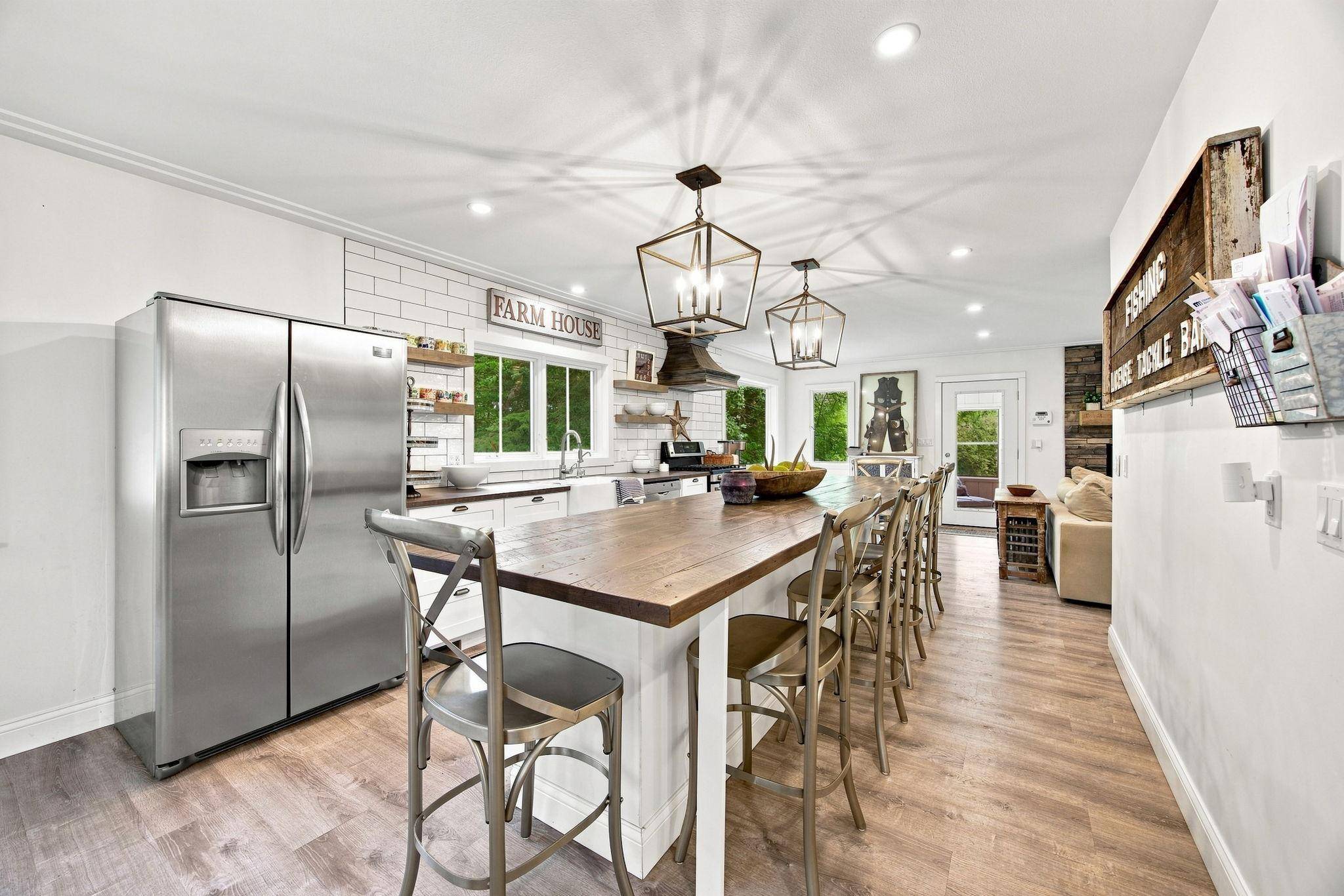 4065 McAndrews RD, Rosemount, MN 55068