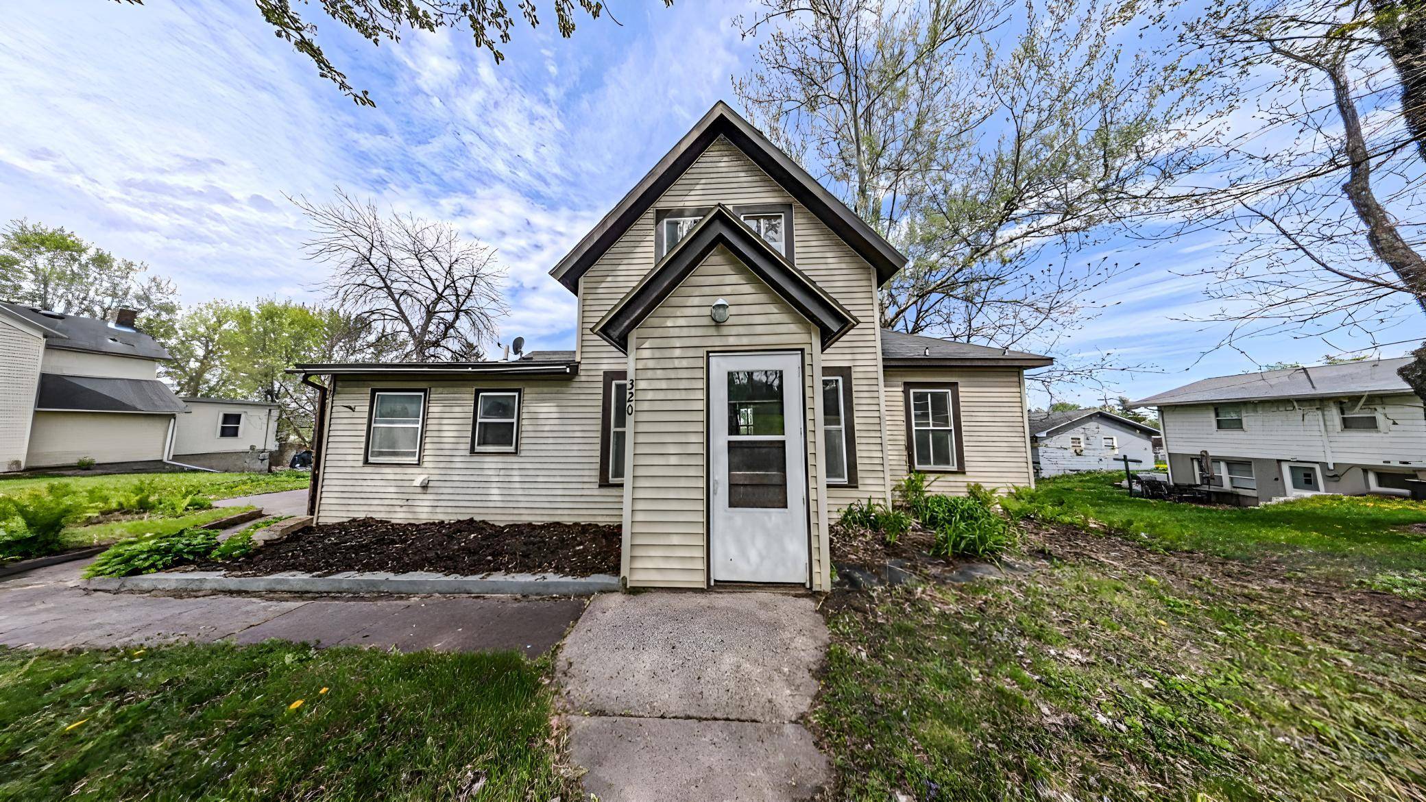 320 N 3rd ST, Le Sueur, MN 56058
