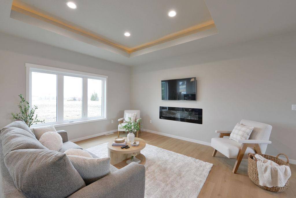 867 Harvest CIR, Horace, ND 58047