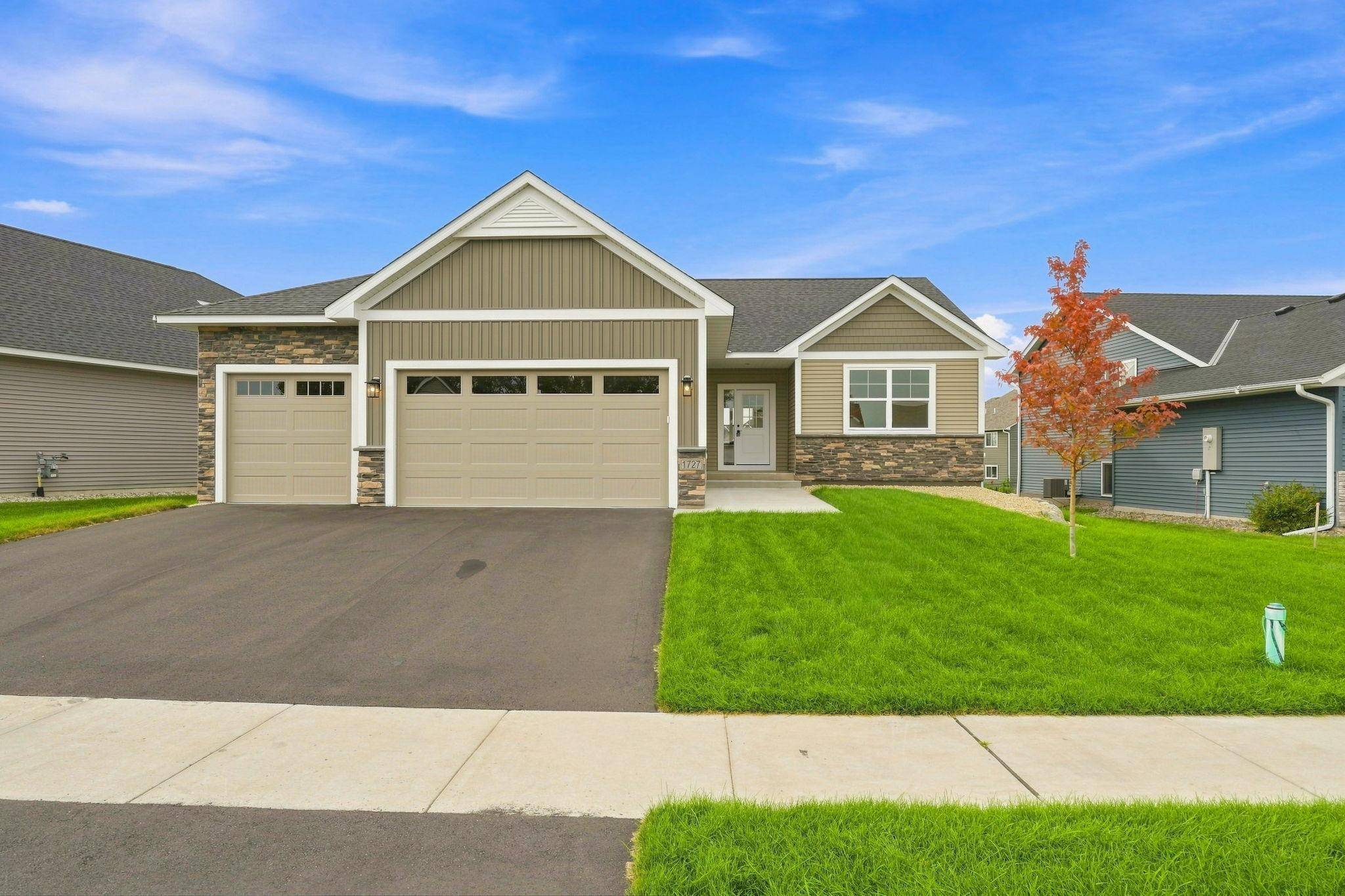 1727 Spruce ST, Farmington, MN 55024