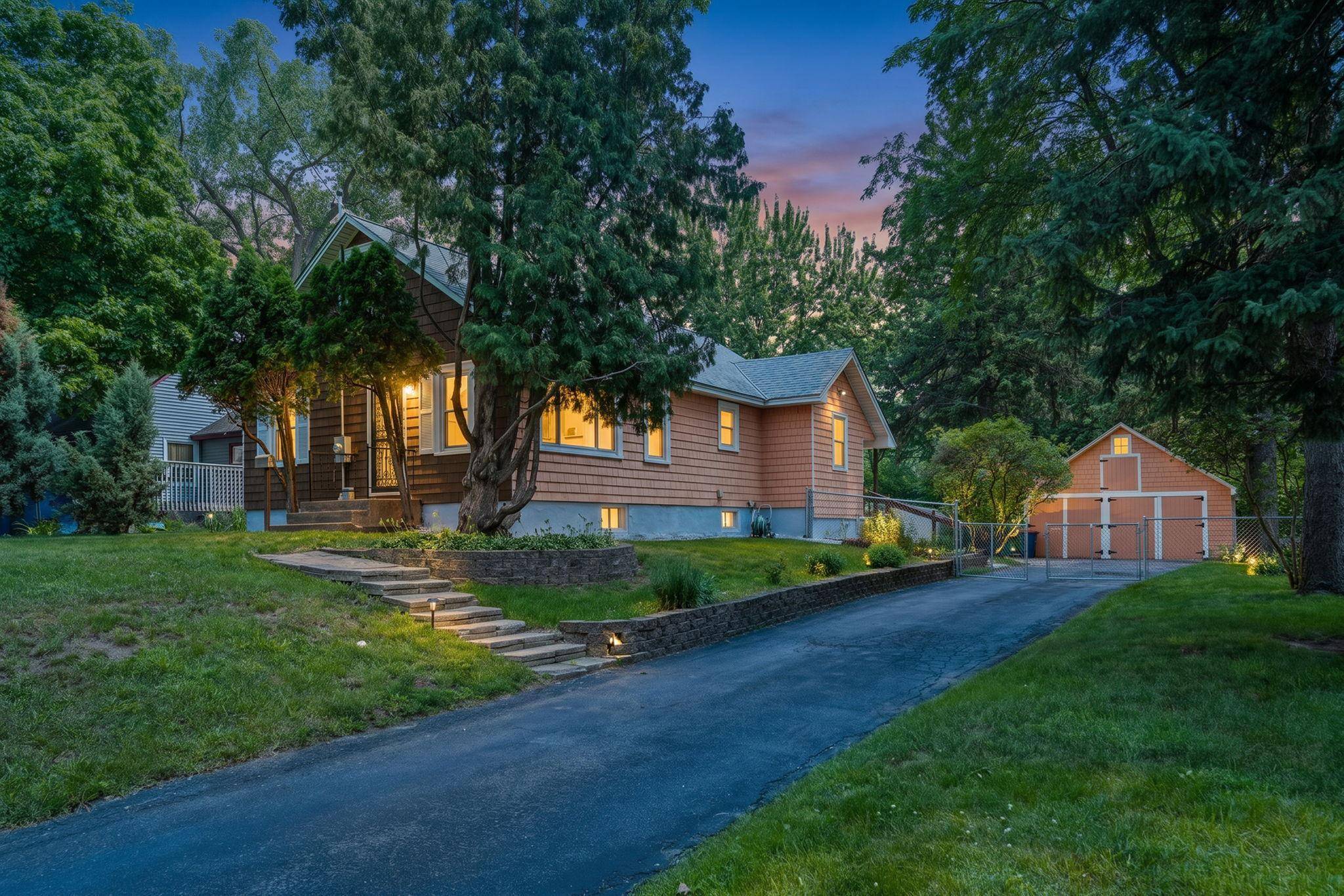 10901 Russell AVE S, Bloomington, MN 55431
