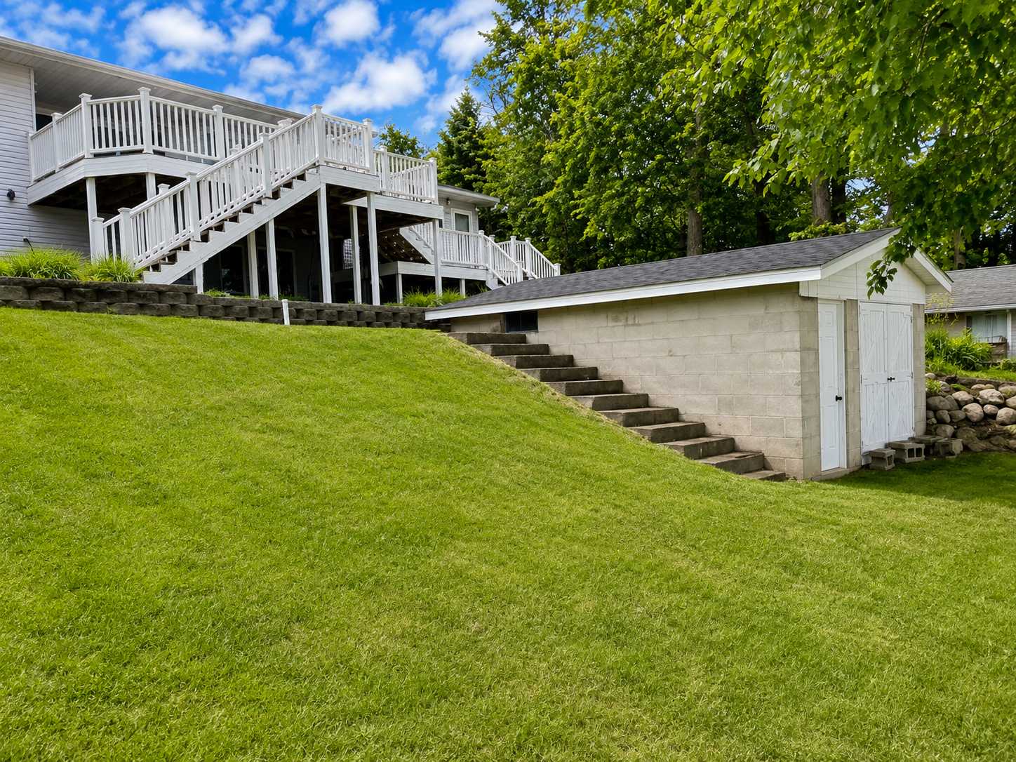 48210 Flicker LN, Ottertail, MN 56571