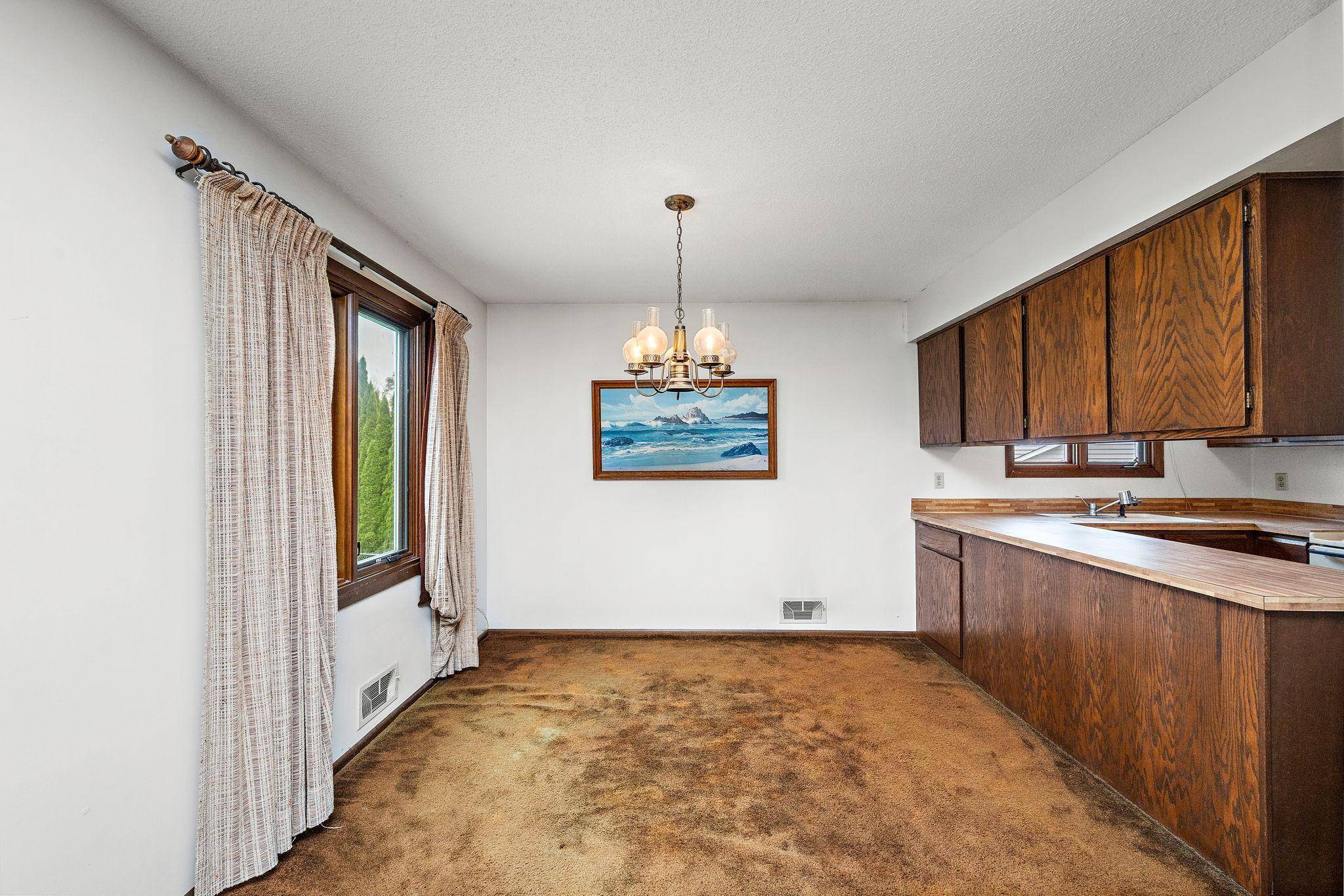 7408 W 100th ST, Bloomington, MN 55438