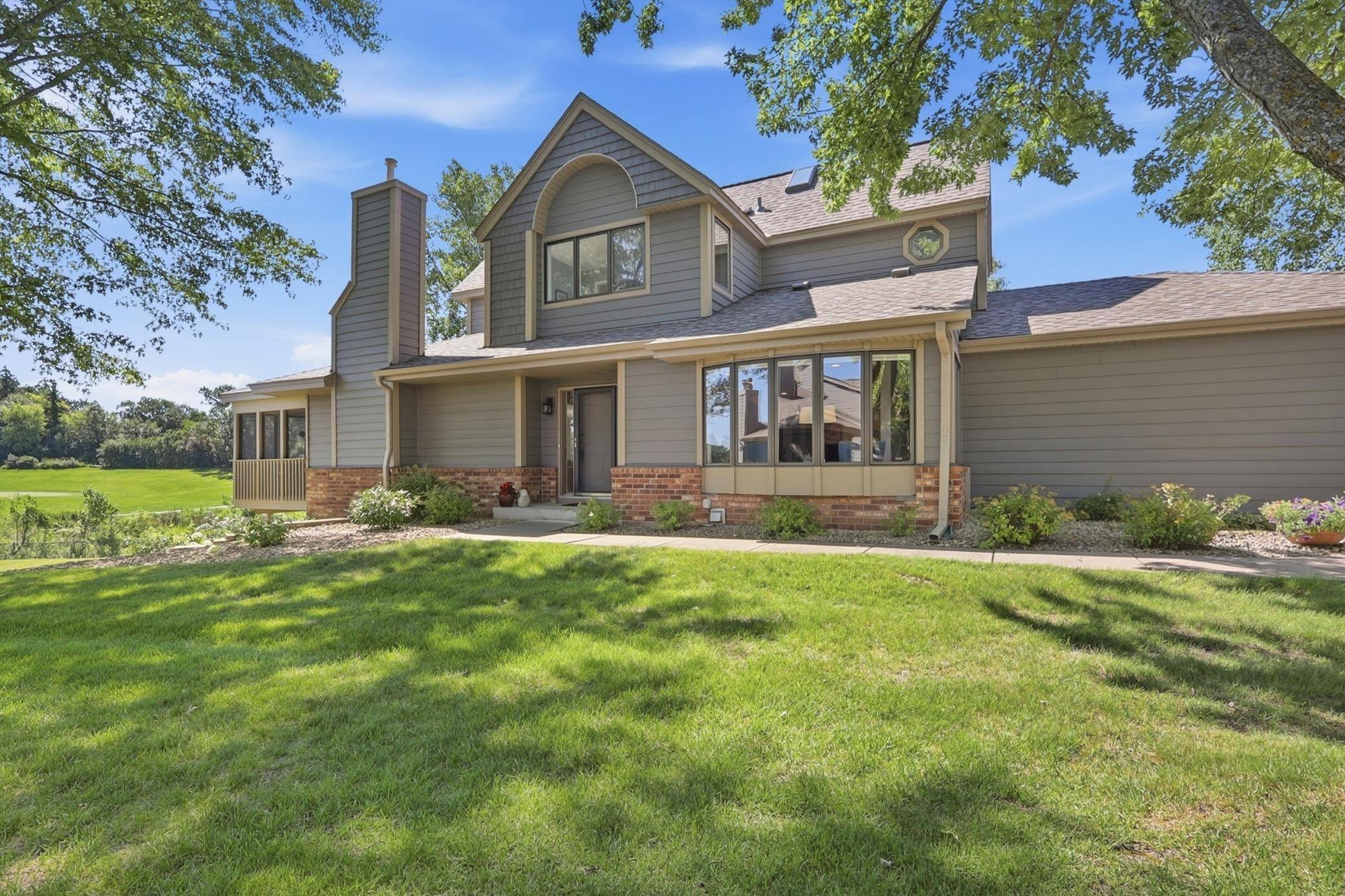 18121 Judicial WAY S, Lakeville, MN 55044