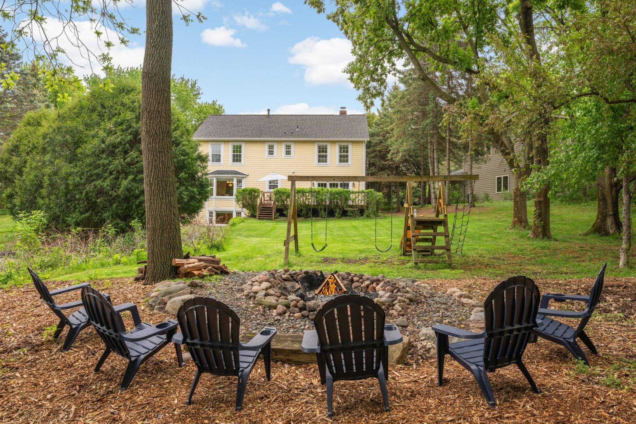 3620 James AVE, Deephaven, MN 55391