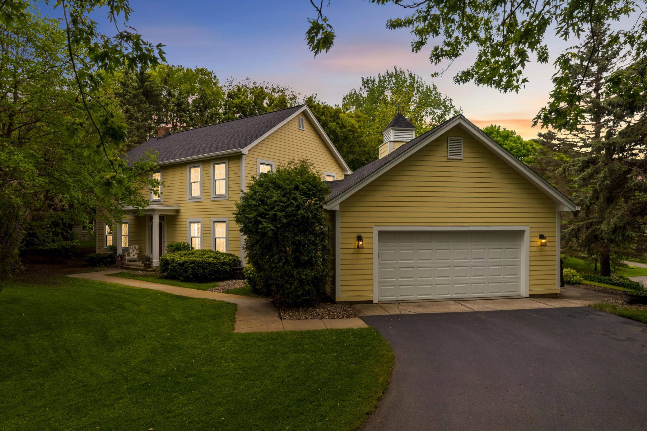 3620 James AVE, Deephaven, MN 55391