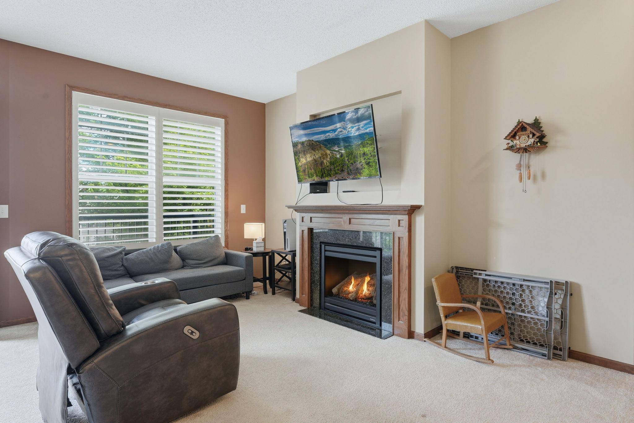 8336 Emery Pkwy N, Champlin, MN 55316
