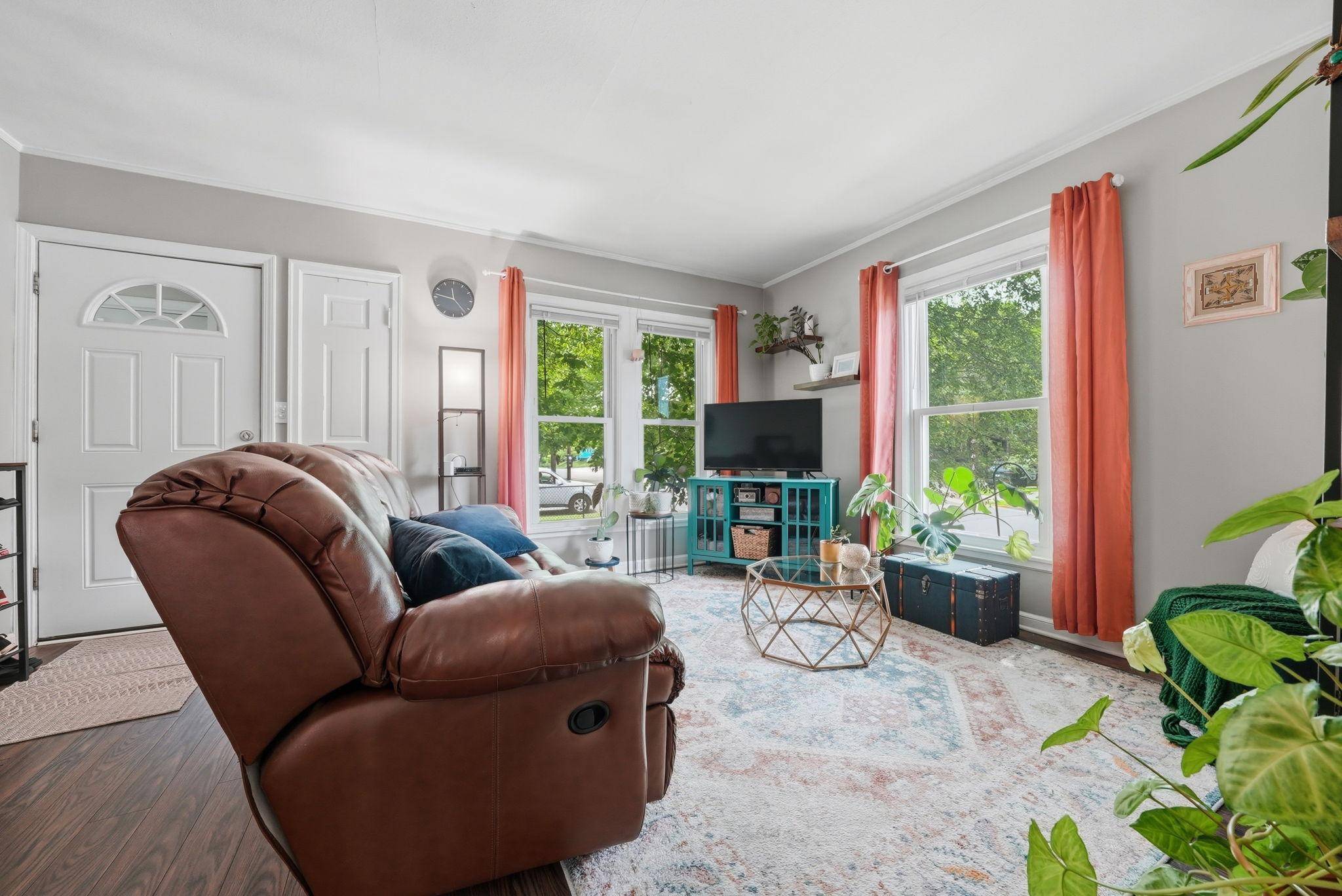 3952 Oakland AVE, Minneapolis, MN 55407